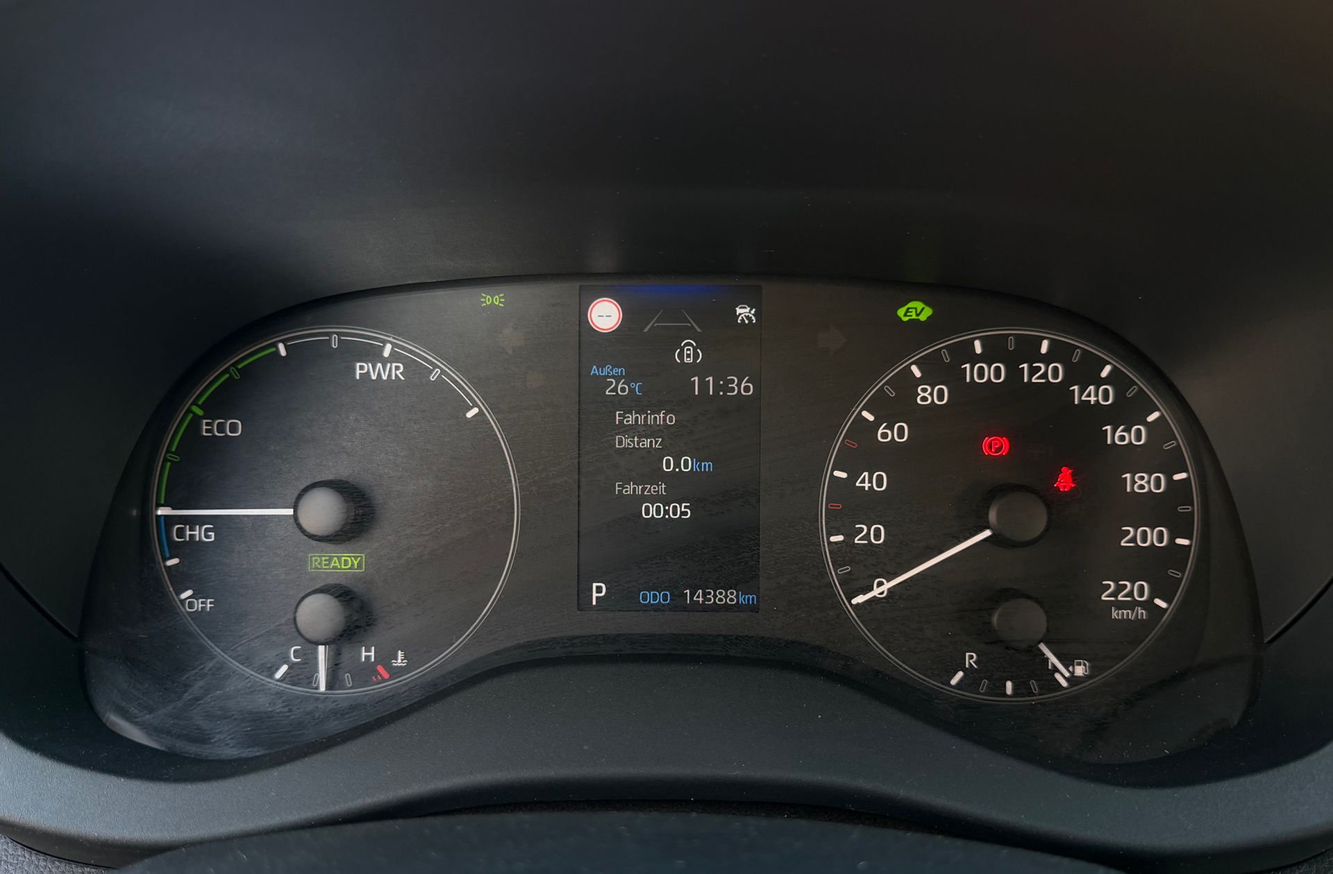Toyota Yaris 120H Active Plus - foto 20