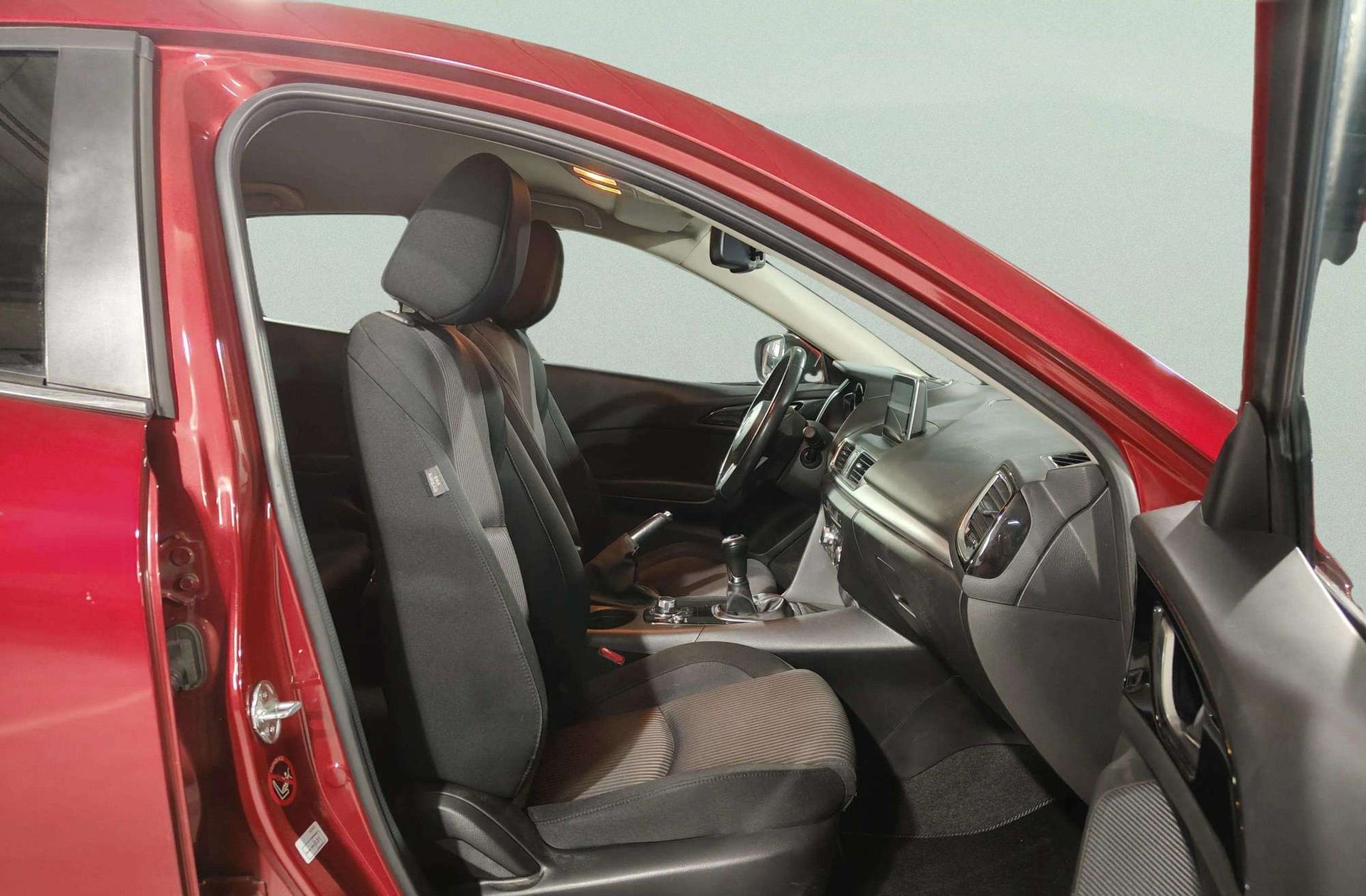 Mazda Mazda3 2.2 DE Luxury - foto 18