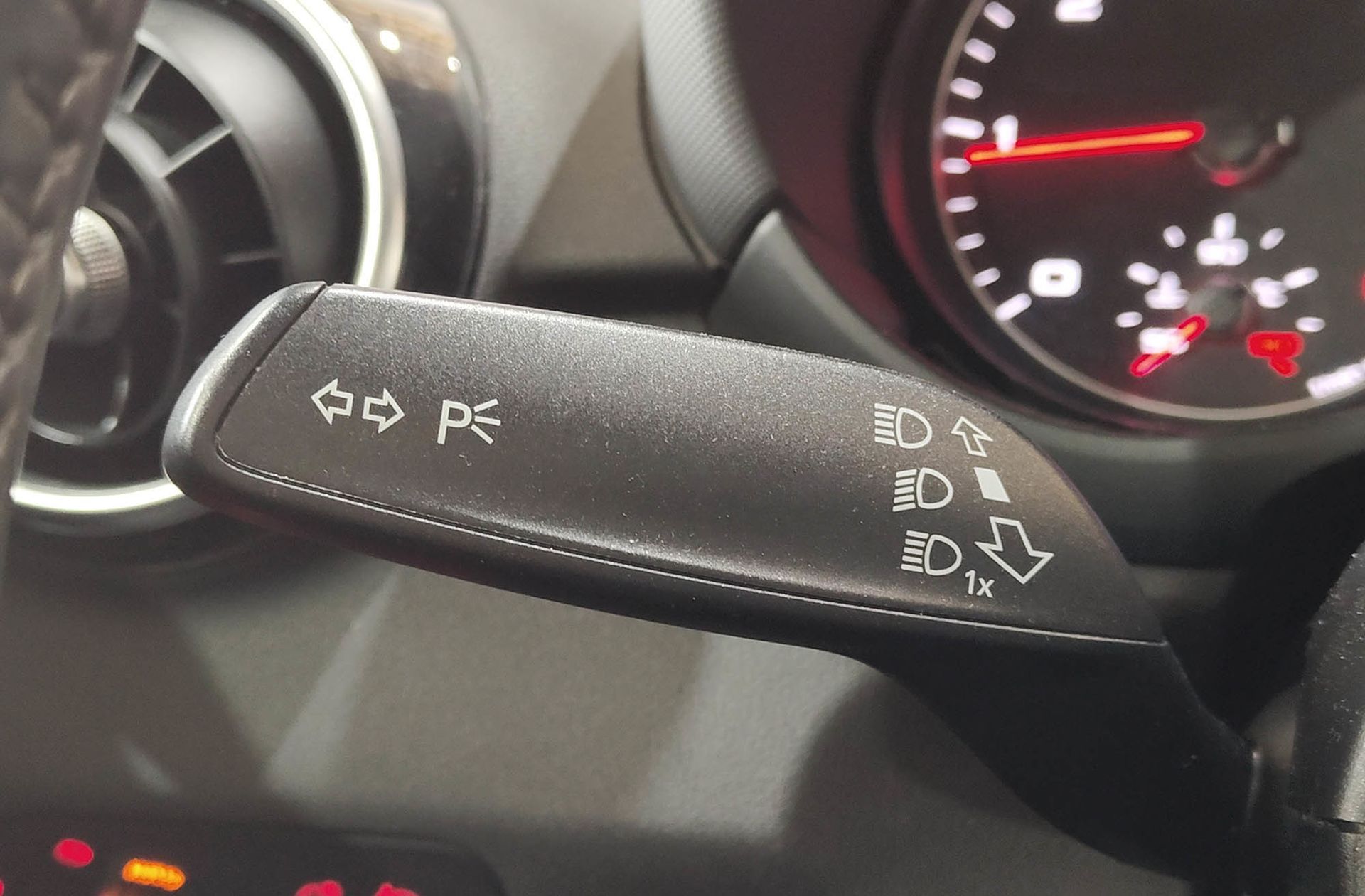 Audi A1 Adrenalin 1.6 TDI - foto 20