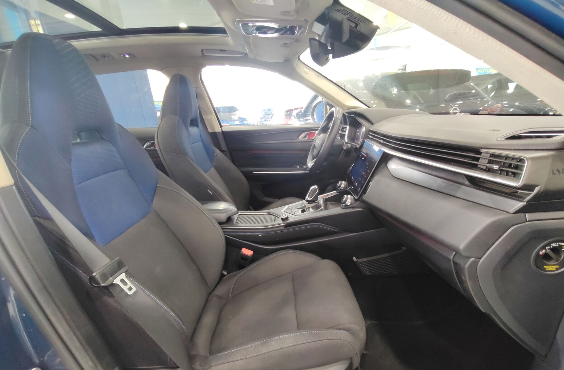 Lynk & Co 01 1.5 PHEV - foto 21