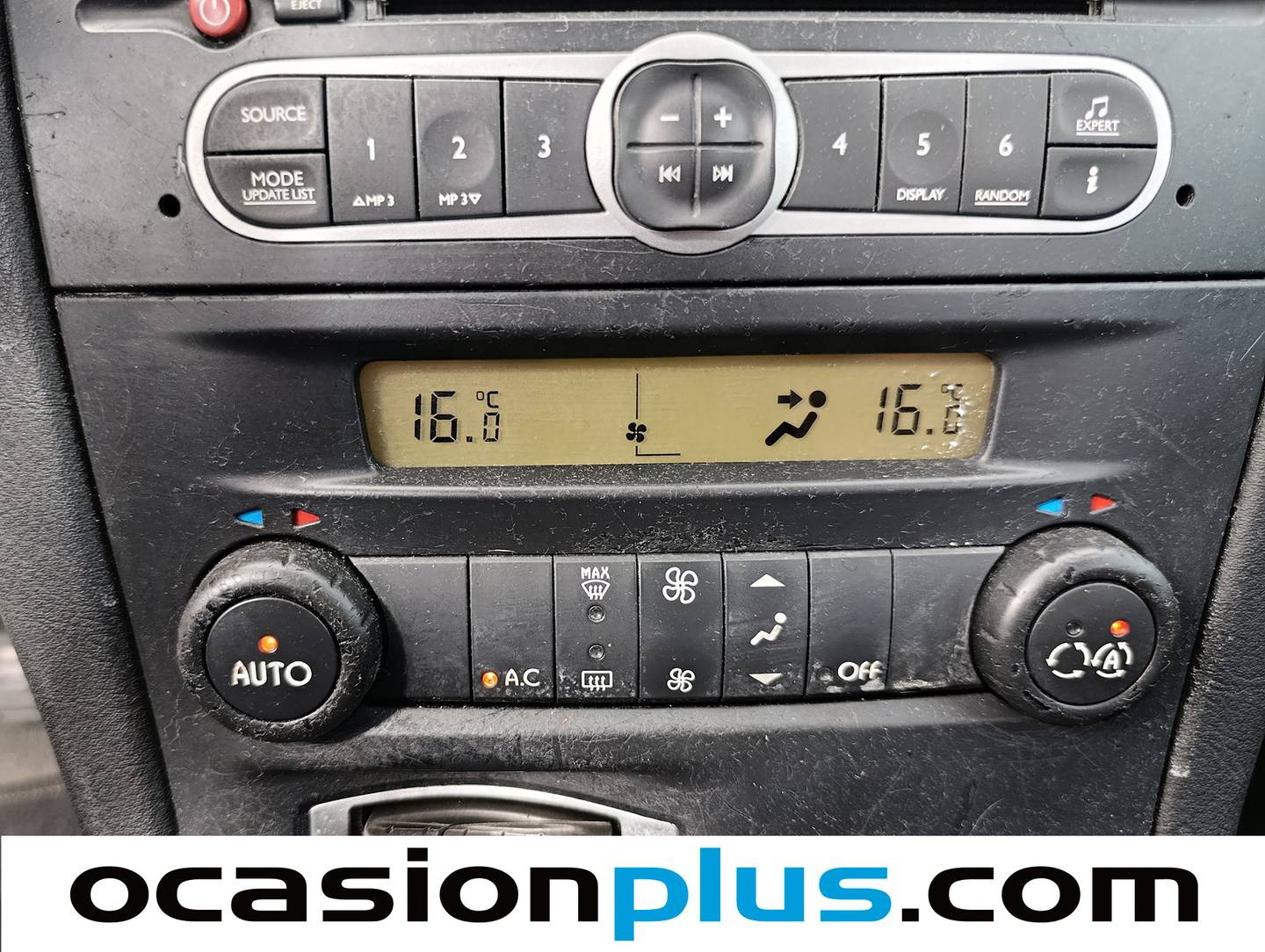 Equipamiento del Renault Laguna Renault Laguna 1.9 dCi Confort Expression (120 CV)
