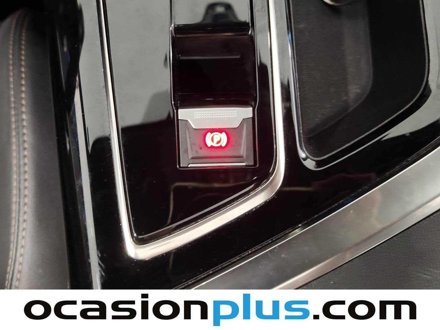 Foto Peugeot 3008 Peugeot 3008 PureTech 130 S&S GT EAT8 (130 CV)