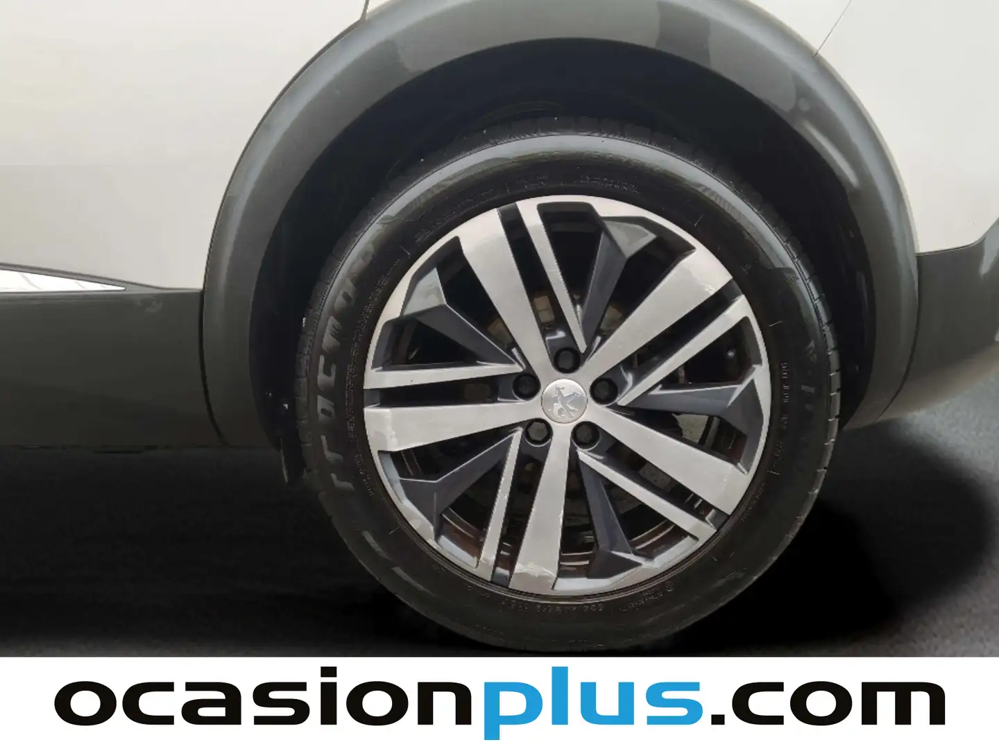 Foto Peugeot 3008 Peugeot 3008 BlueHDI 180 S&S GT EAT8 (180 CV)