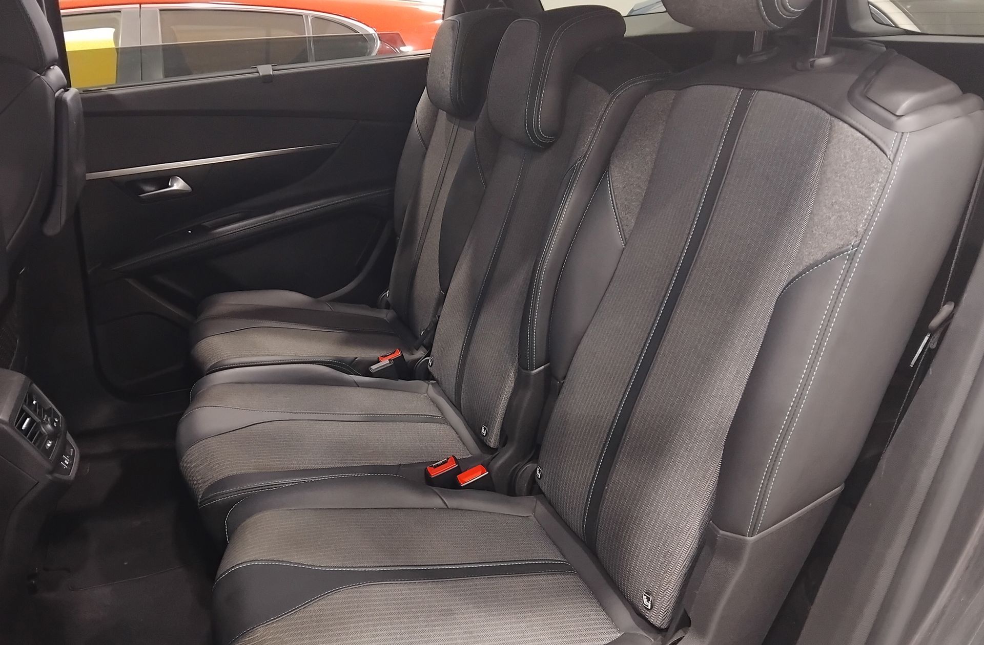Peugeot 5008 PureTech 130 Allure Pack EAT8 7 plazas - foto 13