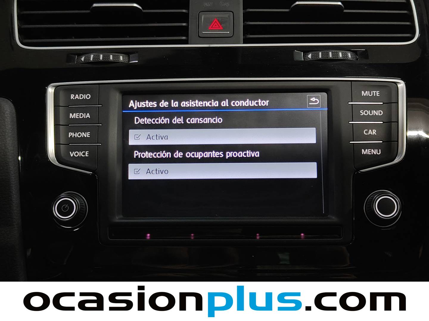 Foto Volkswagen Golf Volkswagen Golf 2.0 TDI CR BMT R-LINE (150 CV)