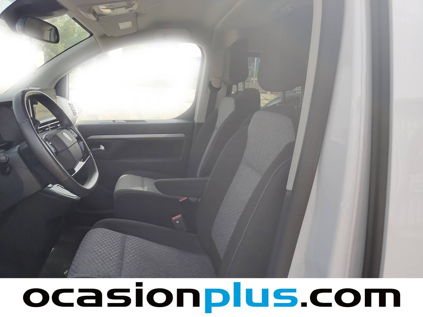 Foto asientos traseros Peugeot Traveller Peugeot Traveller BlueHDi Business Long EAT8 (180 CV) 8 Plazas