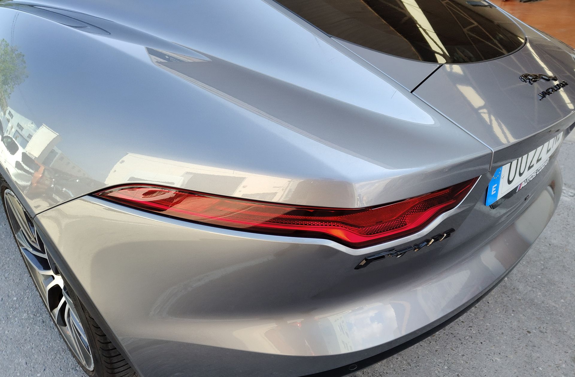 Jaguar F-Type Coupe 2.0 i4 R-Dynamic - foto 19