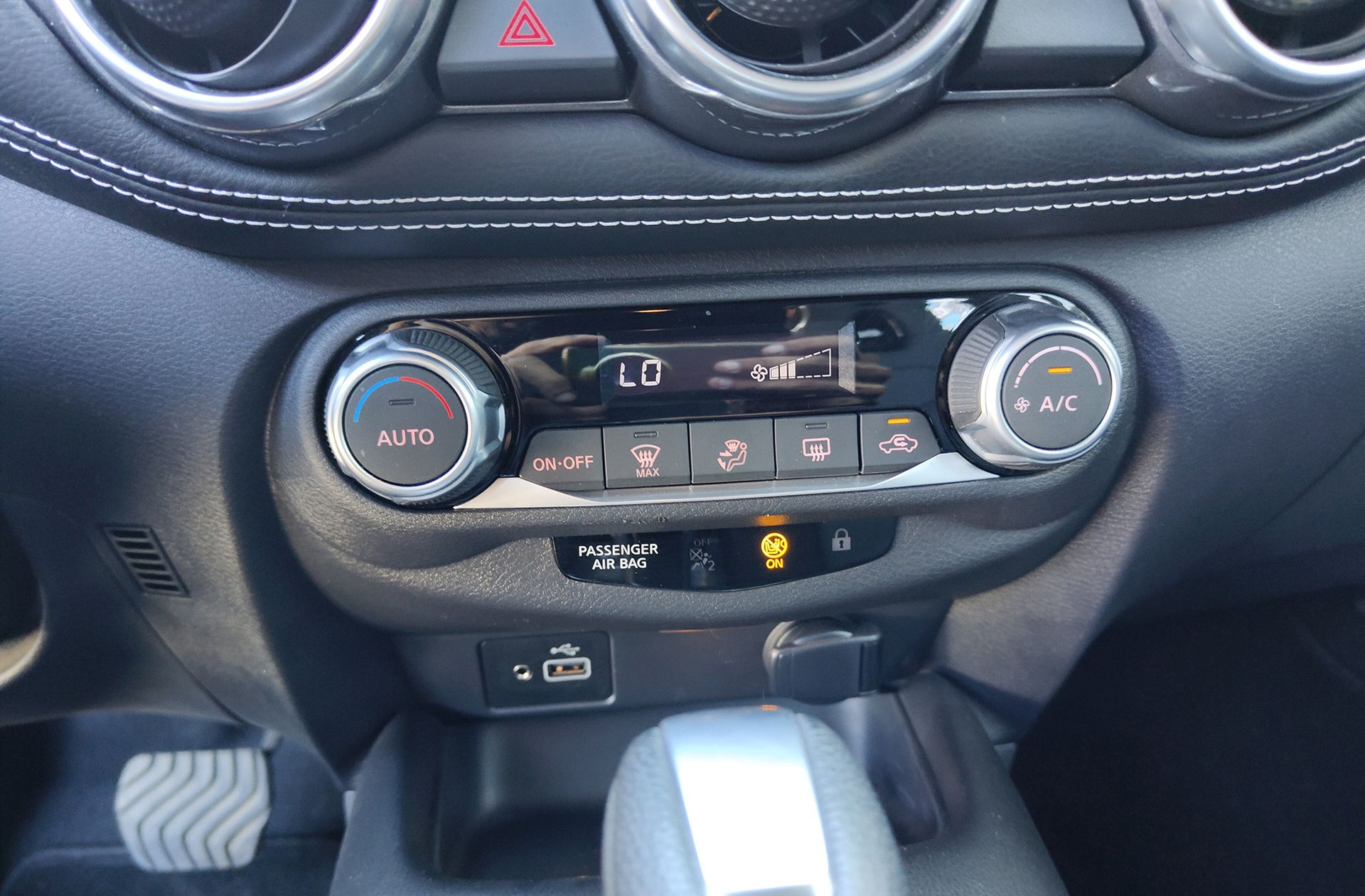 Nissan Juke DIG-T Tekna DCT - foto 28