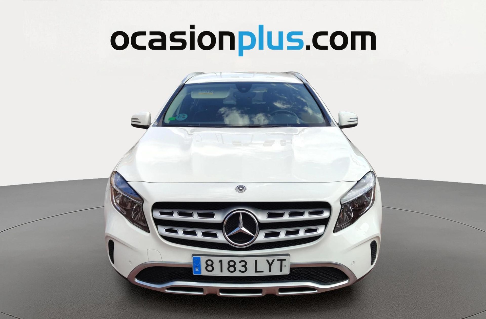 Mercedes-Benz GLA 180 - foto 16