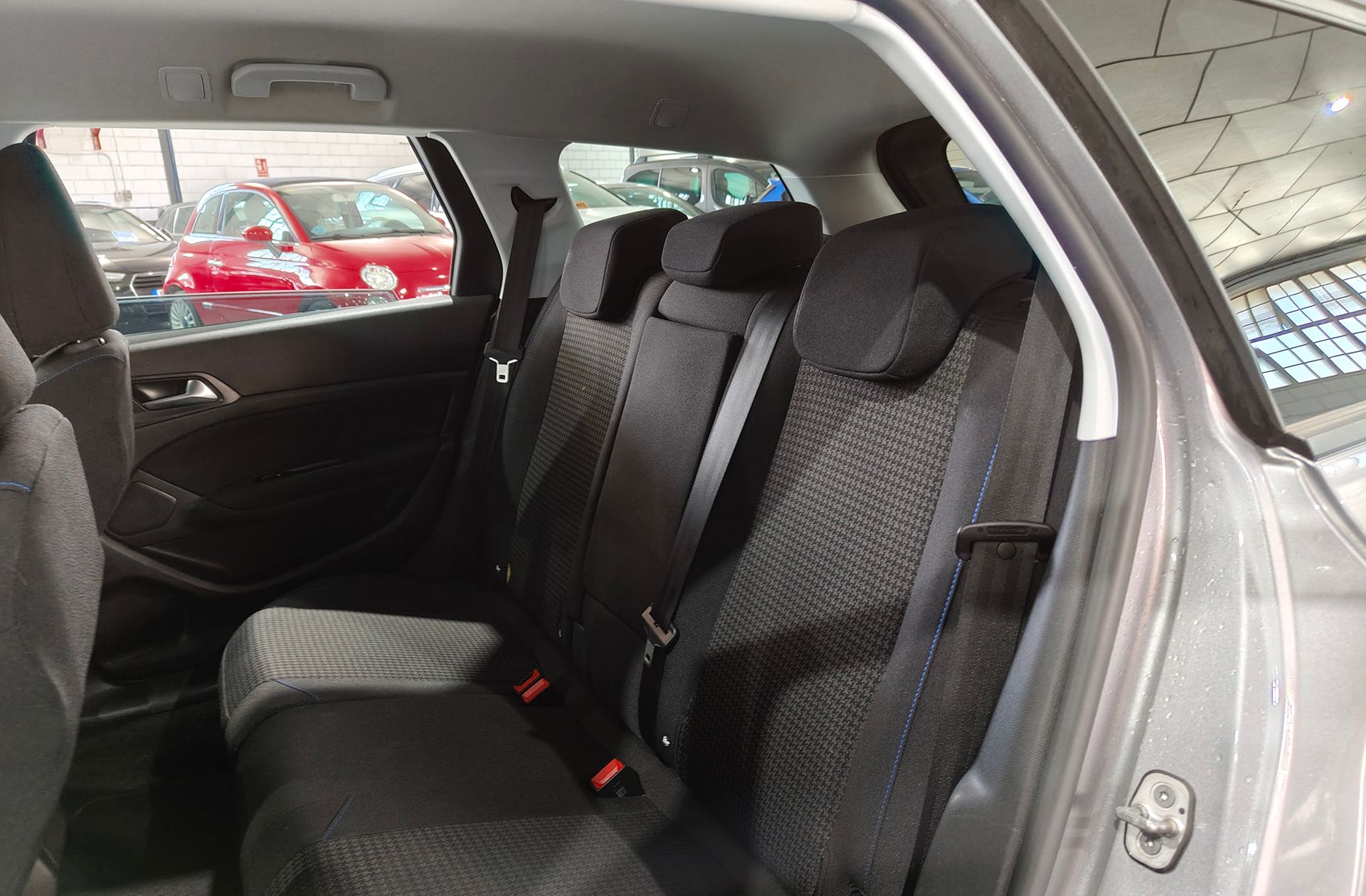Peugeot 308 SW PureTech 110 Style - foto 11