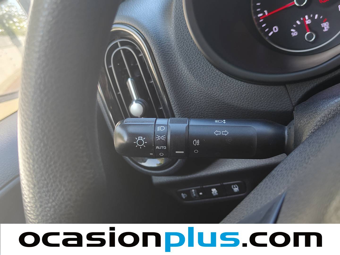 Extras y acabados del KIA Picanto KIA Picanto 1.0 DPi Concept Pack Comfort (67 CV)