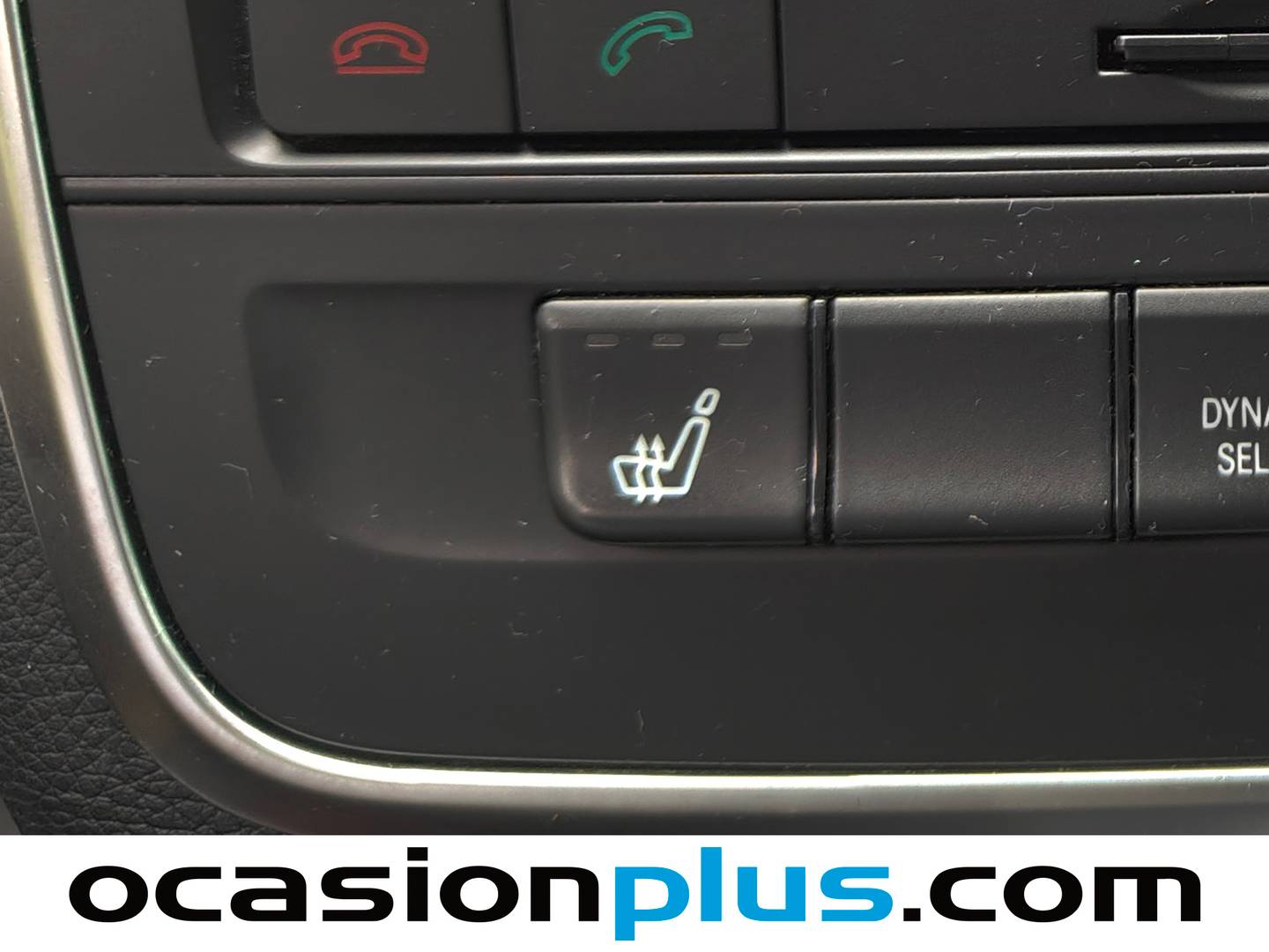 Extras y acabados del Mercedes GLA Mercedes GLA 200 d AMG Line (136 CV)