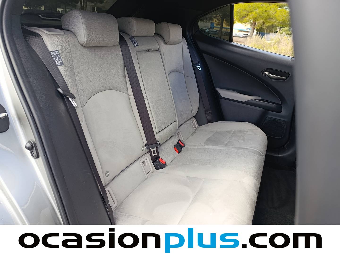 Foto Lexus UX Lexus UX 250h Business 2WD (184 CV)