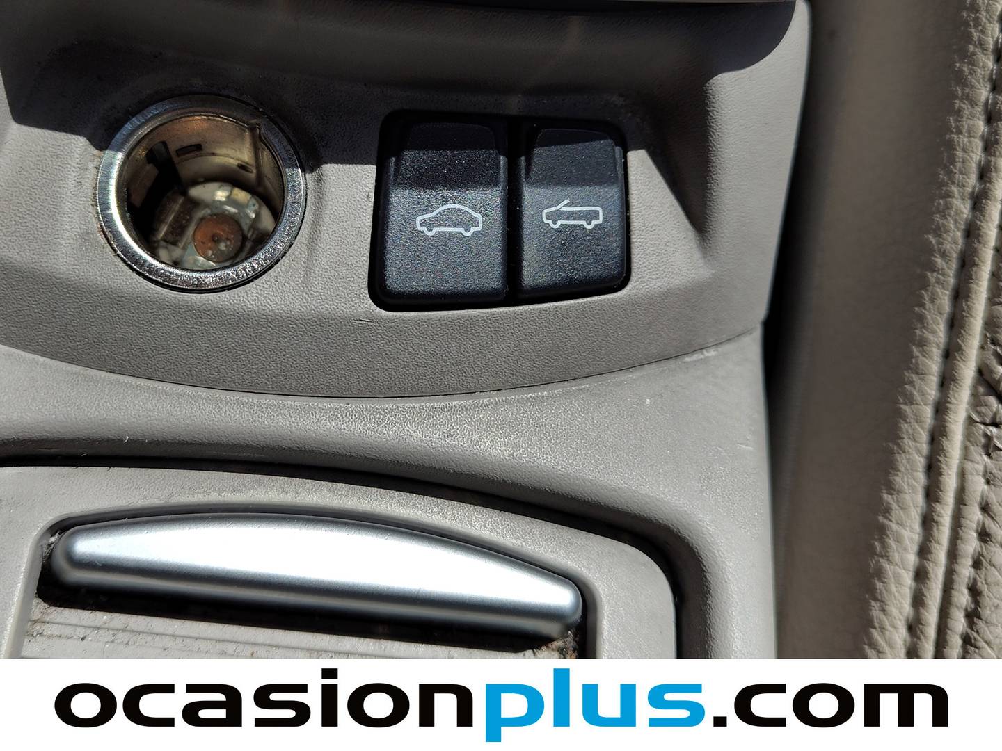Extras y acabados del Volvo C70 Volvo C70 2.4 Cabrio Momentum (140 CV)