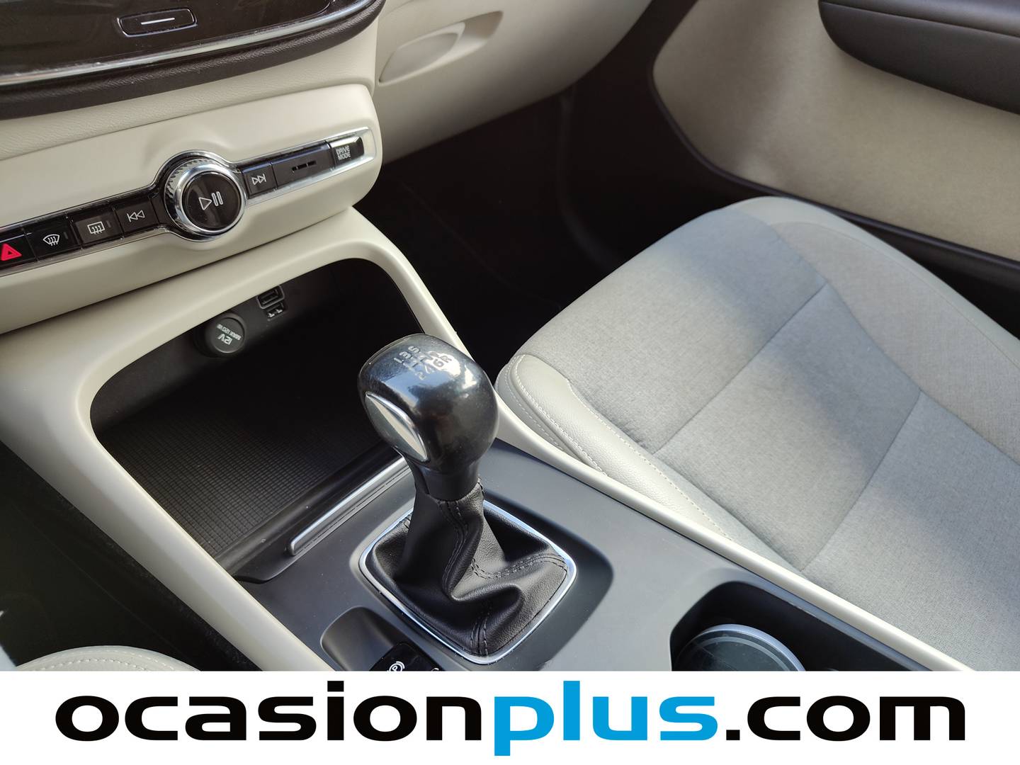 Volvo XC40 Volvo XC40 T3 Business Plus (163 CV) de segunda mano