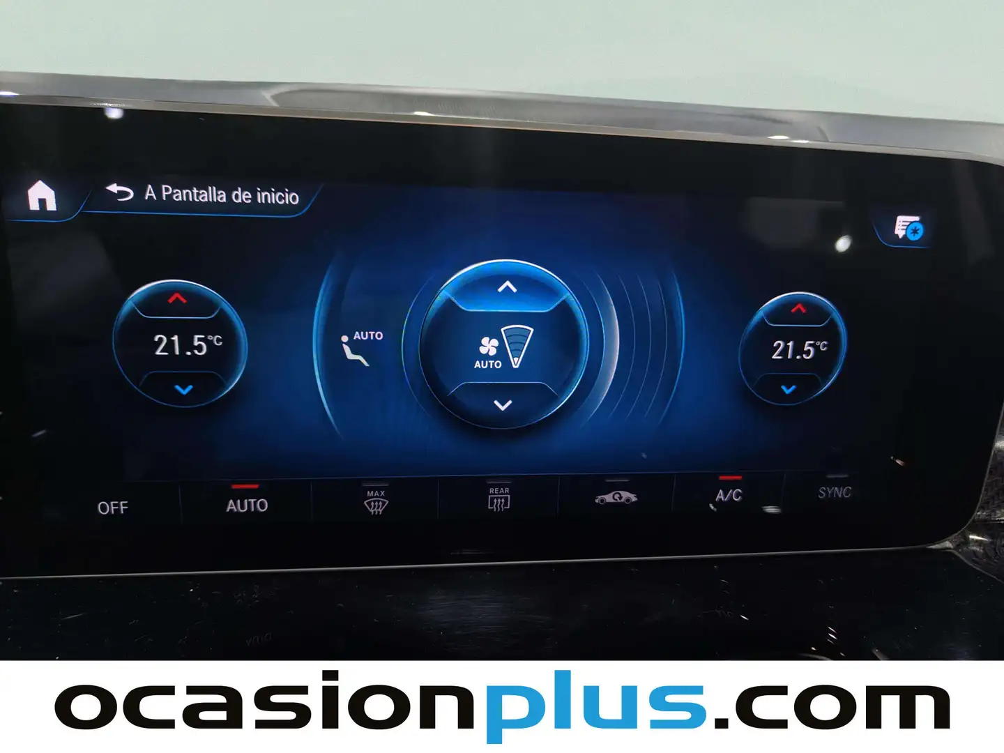 Foto Mercedes GLB Mercedes-Benz GLB 200 d (150 CV) Pack AMG