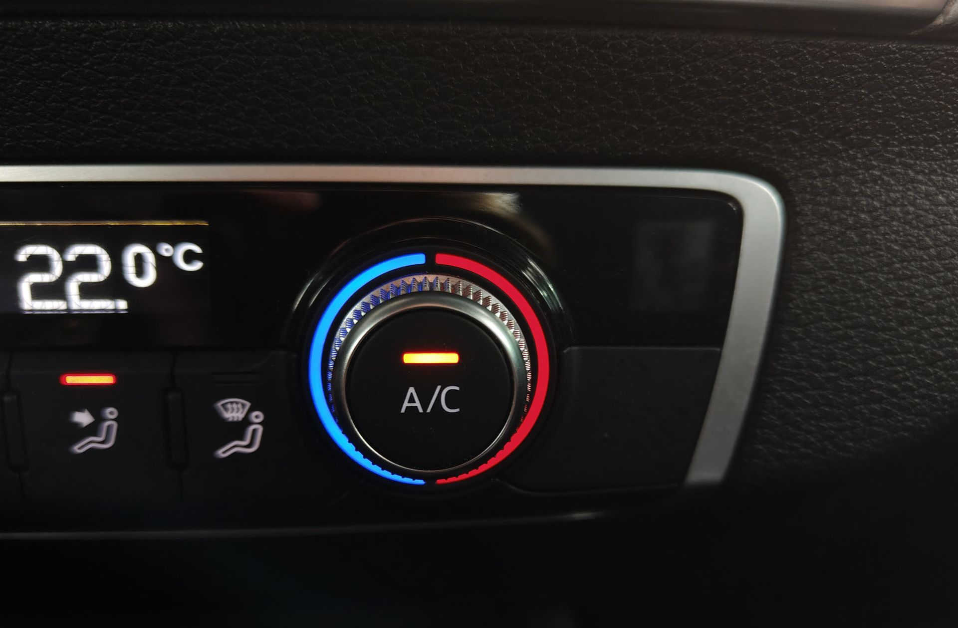Audi Q2 Advanced 30 TDI - foto 32