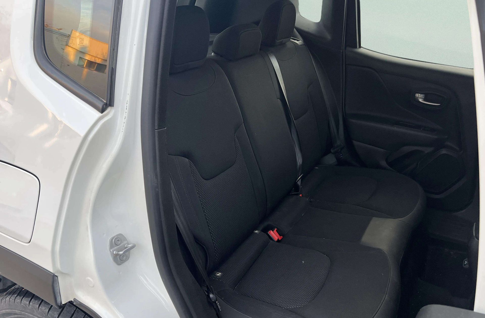 Jeep Renegade 2.0 MultiJet Night Eagle 4x4 - foto 14
