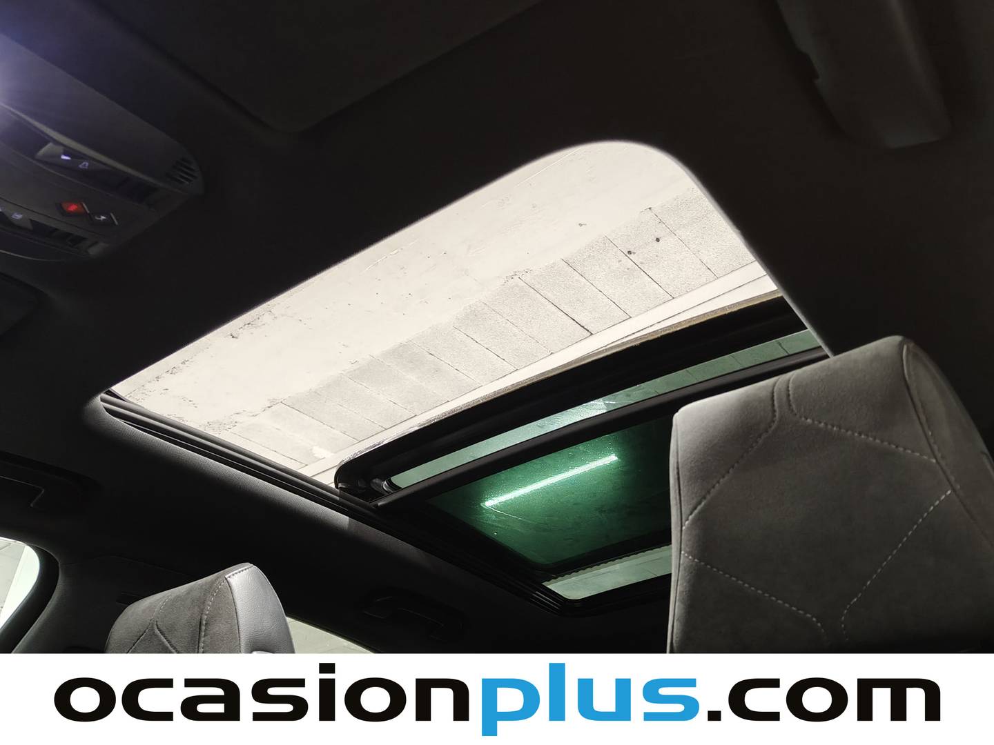 Foto DS DS 7 Crossback DS DS7 Crossback PureTech 180 Performance Line+ Auto (180 CV)