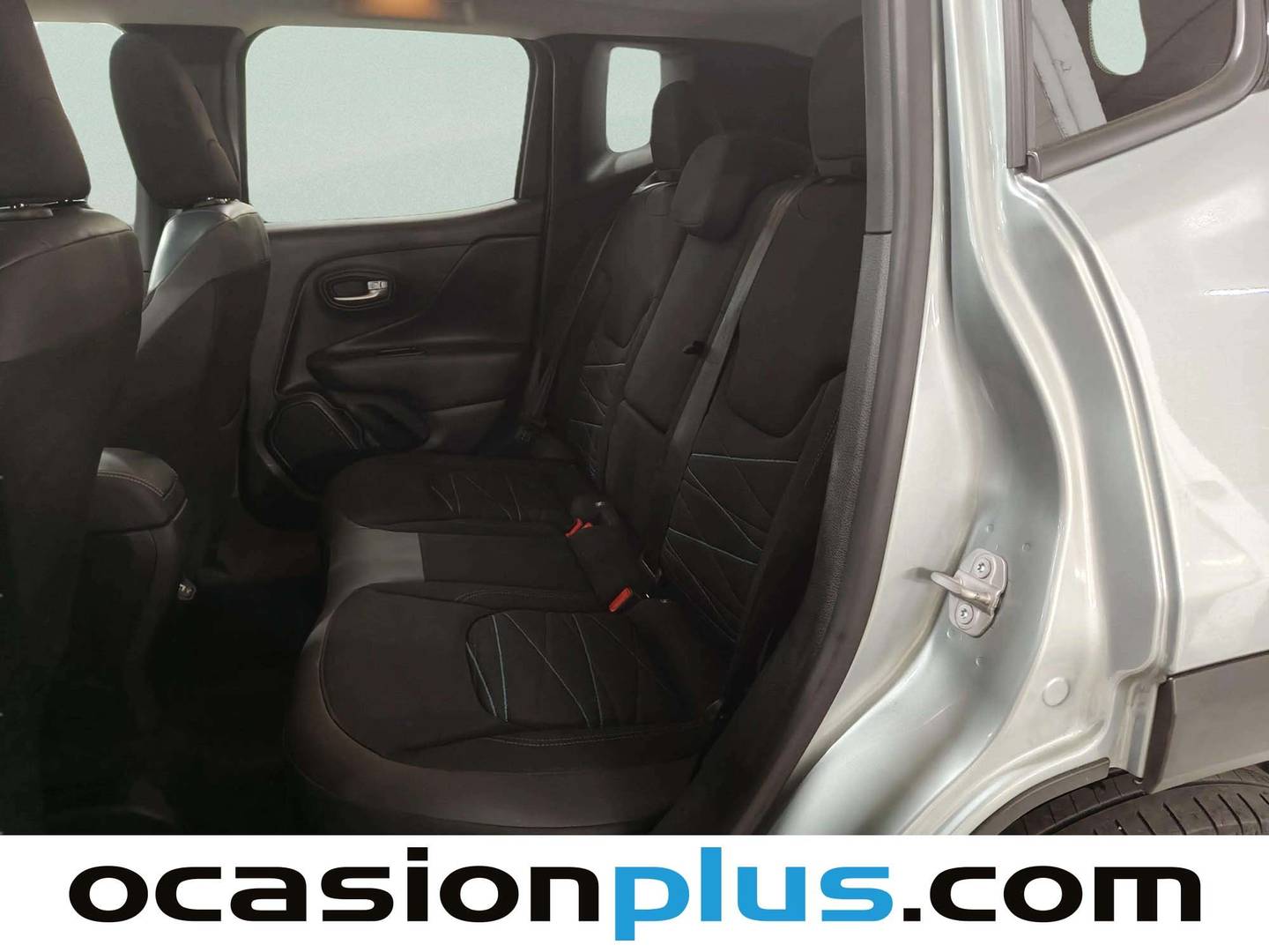 Foto asientos traseros Jeep Renegade Jeep Renegade 1.5 eHybrid Upland ATX (130 CV)