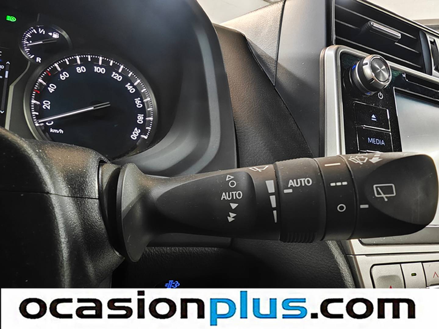 Foto Toyota Land Cruiser Toyota Land Cruiser 2.8 D-4D VXL Auto (177 CV)