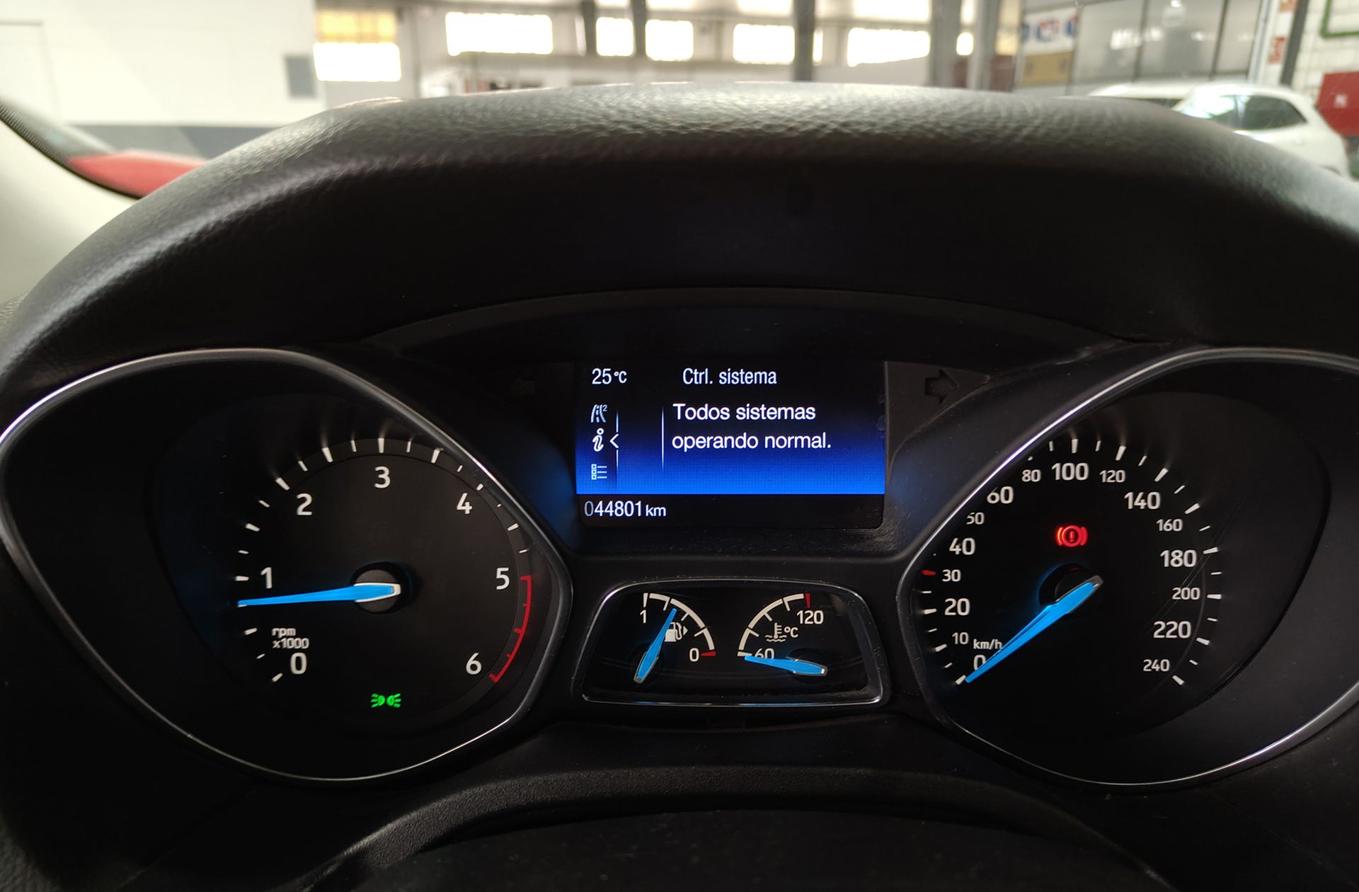 Ford Focus 1.6 TDCi Edition - foto 19