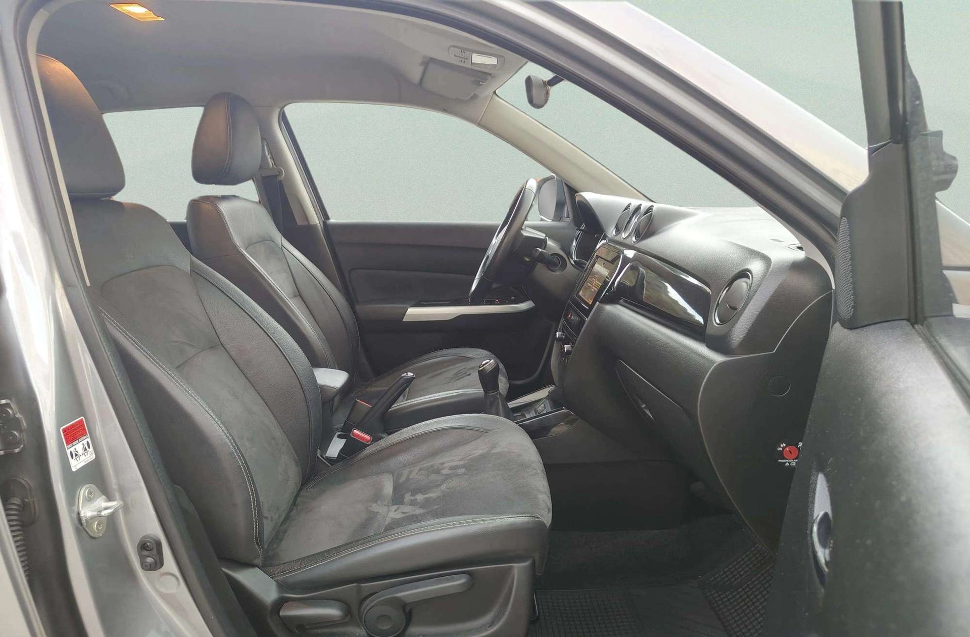 Suzuki Vitara 1.6 VVT GLX - foto 19
