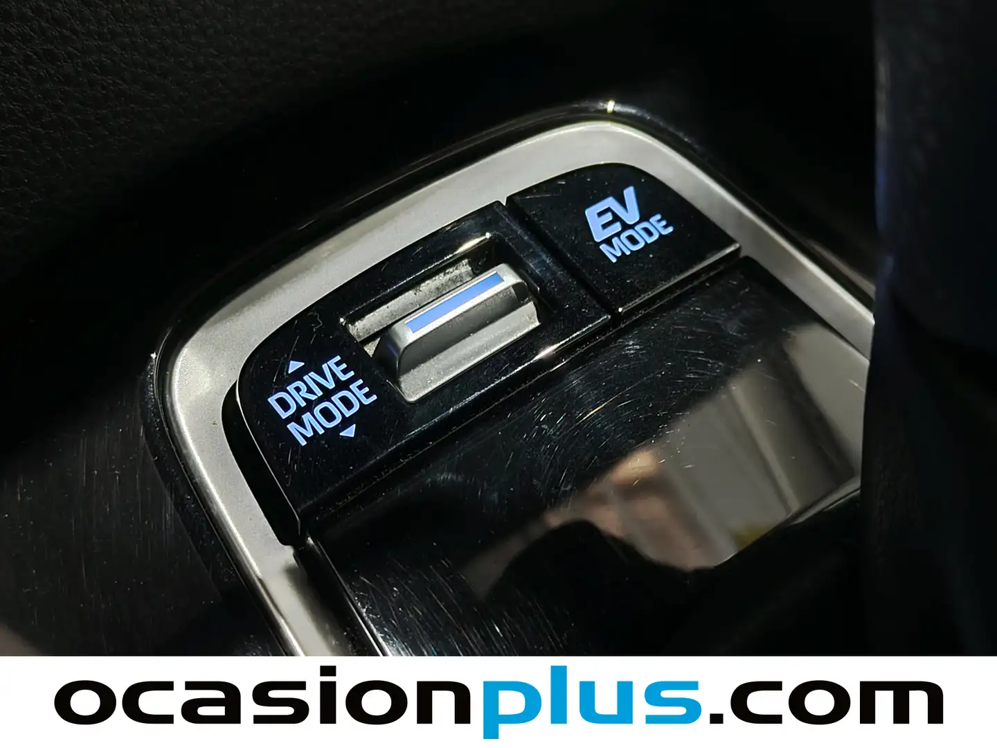 Foto Toyota Corolla Toyota Corolla 1.8 125 Híbrido Active Tech E-CVT Sedán (122 CV)