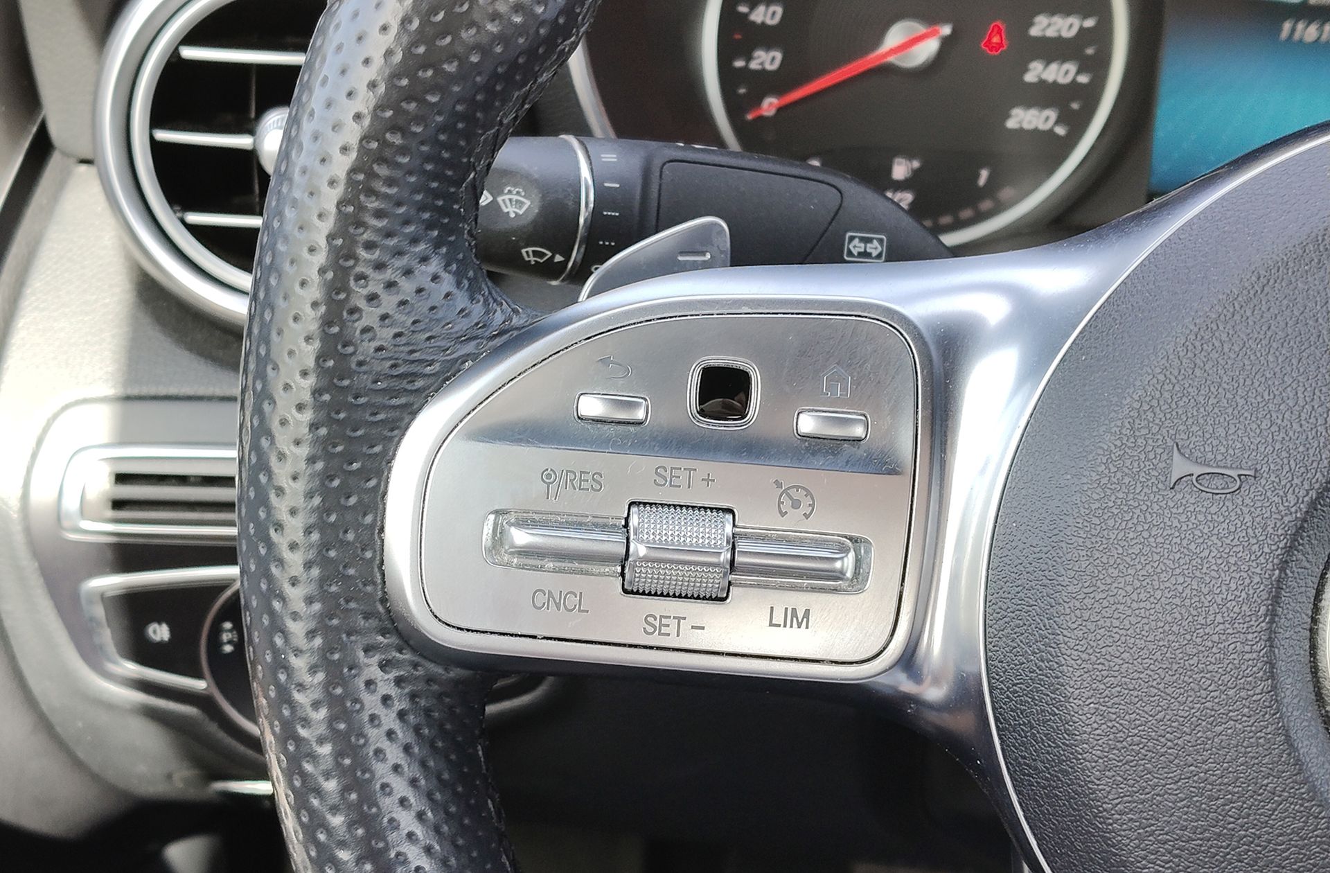 Mercedes-Benz Clase C C 200 Coupe Pack AMG - foto 23