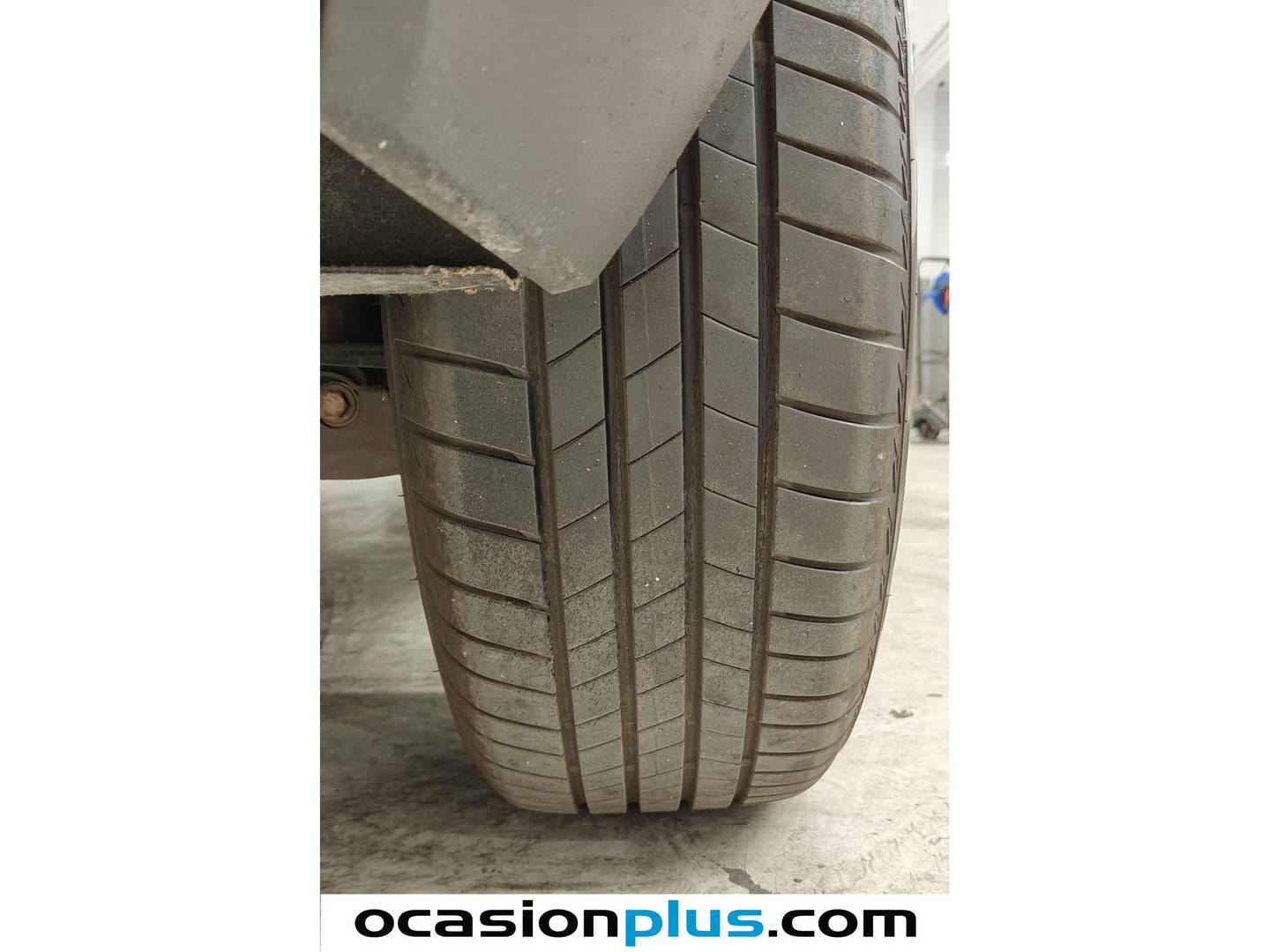 Volvo XC40 Volvo XC40 T2 Momentum Core (129 CV) seminuevo