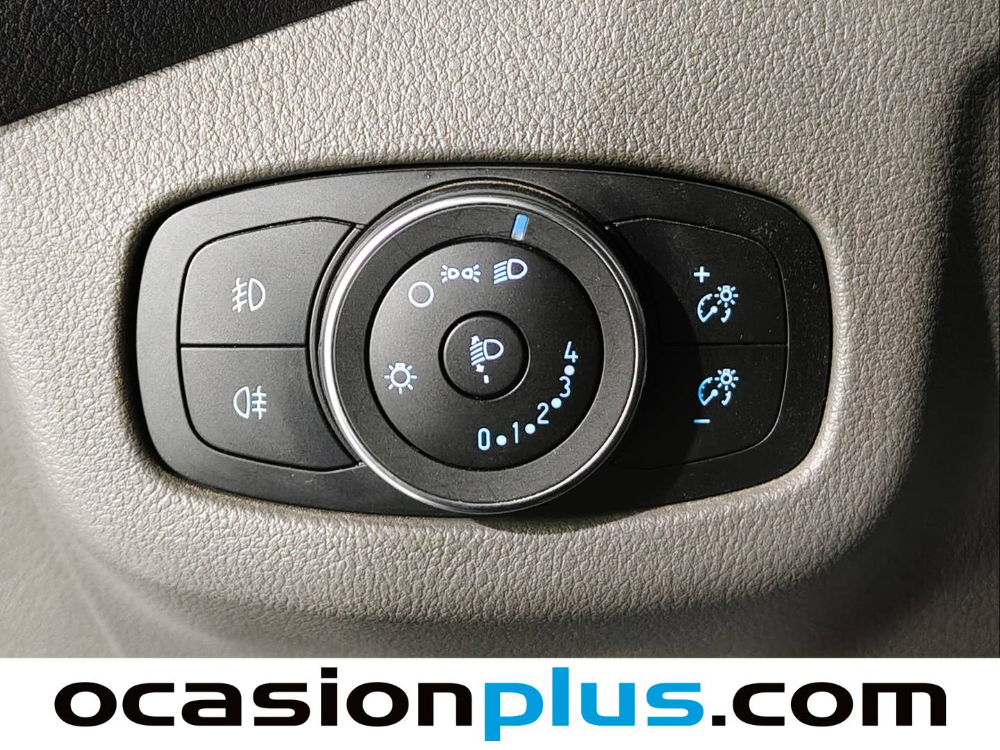 Extras y acabados del Ford Transit Connect Ford Transit Connect Furgon 1.5 TDCi Trend 210 L2 (100 CV)