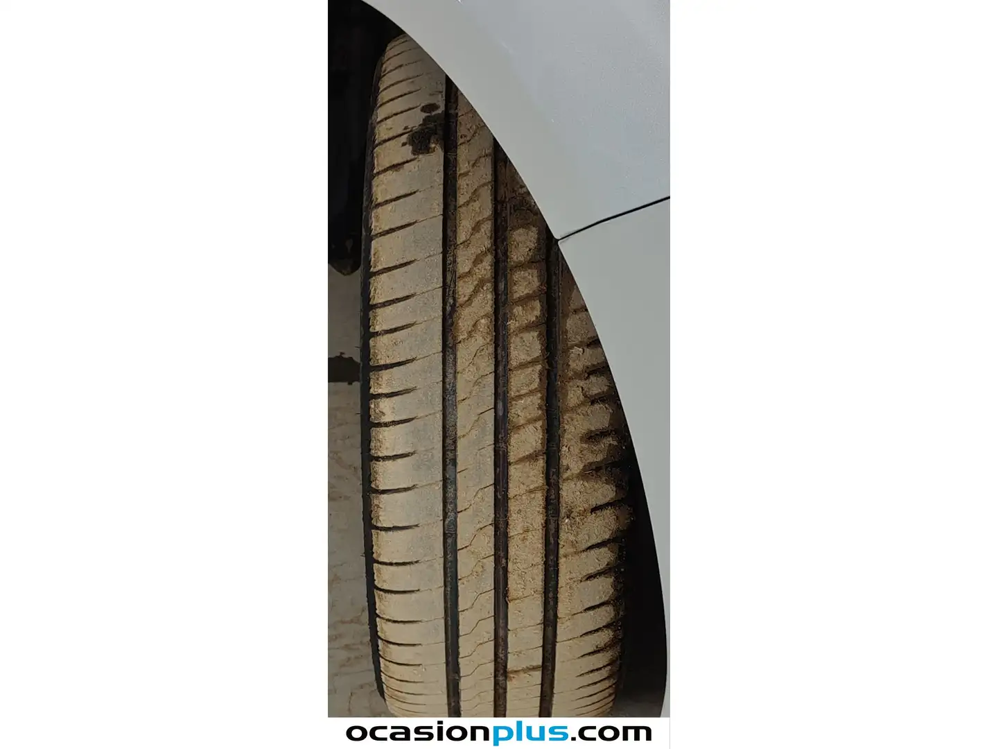 Foto Toyota Yaris Toyota Yaris 100H Advance (100 CV)