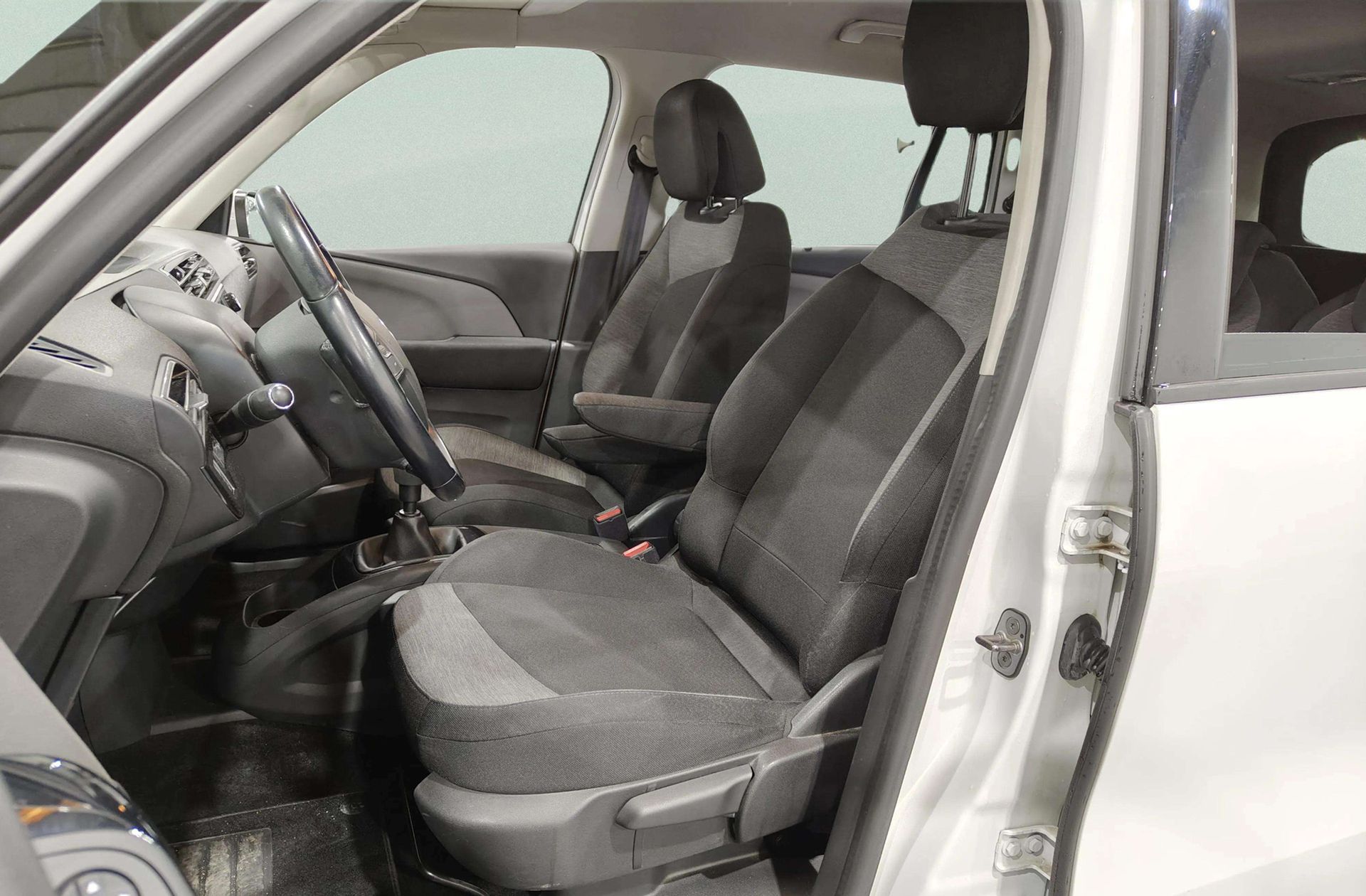 Citroën C4 Grand Picasso PureTech 130 Feel 7 plazas - foto 12