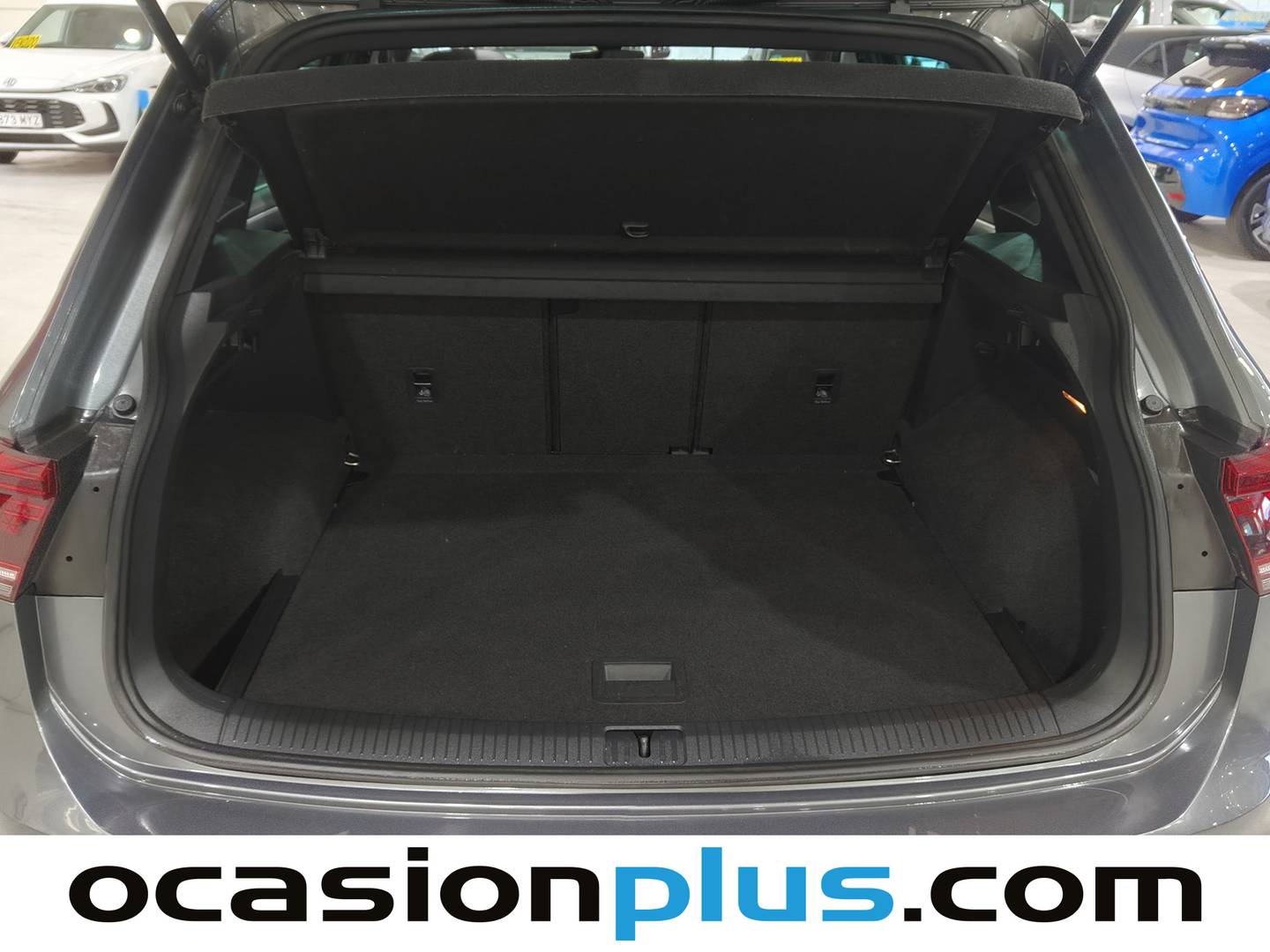 Foto Volkswagen Tiguan Volkswagen Tiguan Sport 1.5 TSI (150 CV) DSG Pack R-Line