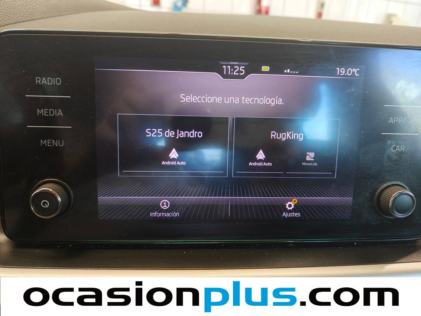 Equipamiento del Skoda Kamiq Skoda Kamiq 1.0 TSI Emotion DSG (110 CV)