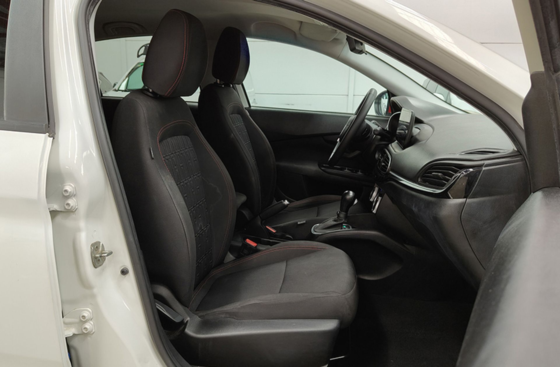 Fiat Tipo 1.5 Hybrid Red DCT - foto 20