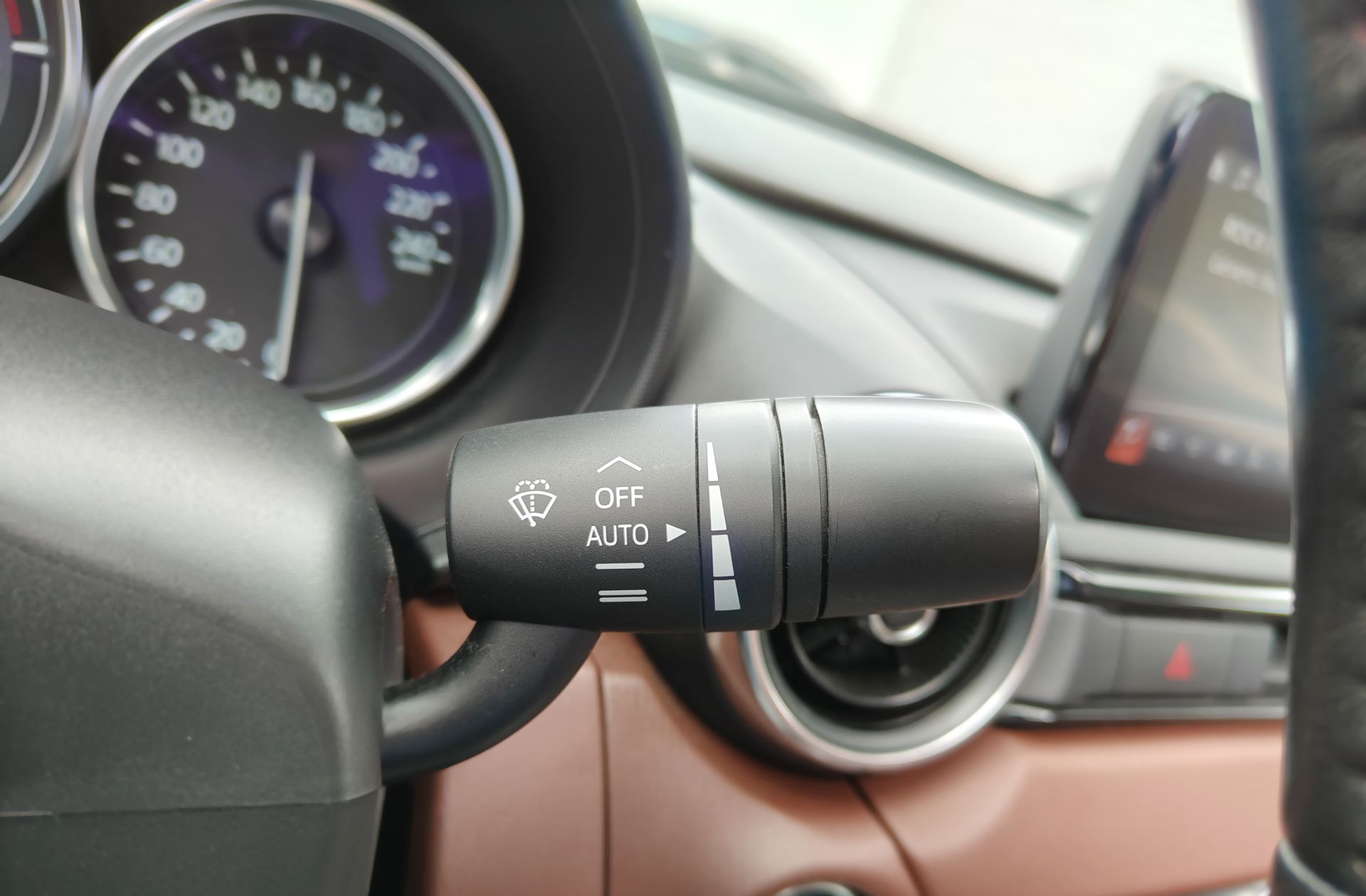 Mazda MX-5 1.5 Zenith Nappa Safety RF - foto 32