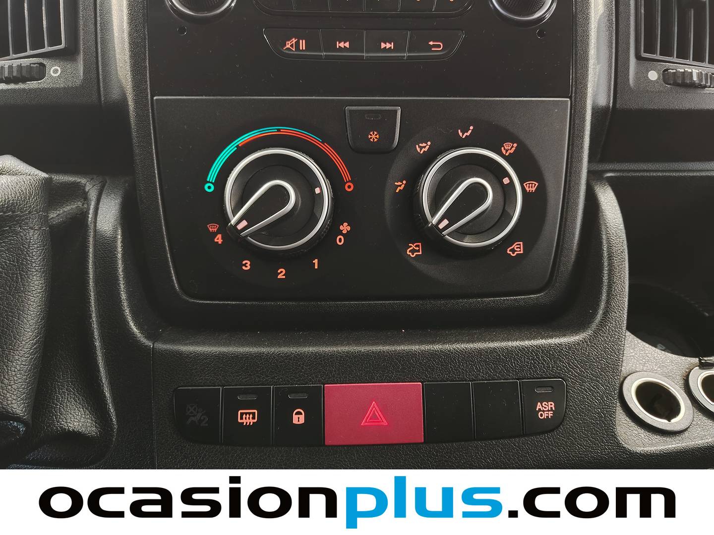 Acabados Citroën Jumper Citroen Jumper Combi BlueHDi 120 S&S 30 L1H1 (120 CV) 9 Plazas