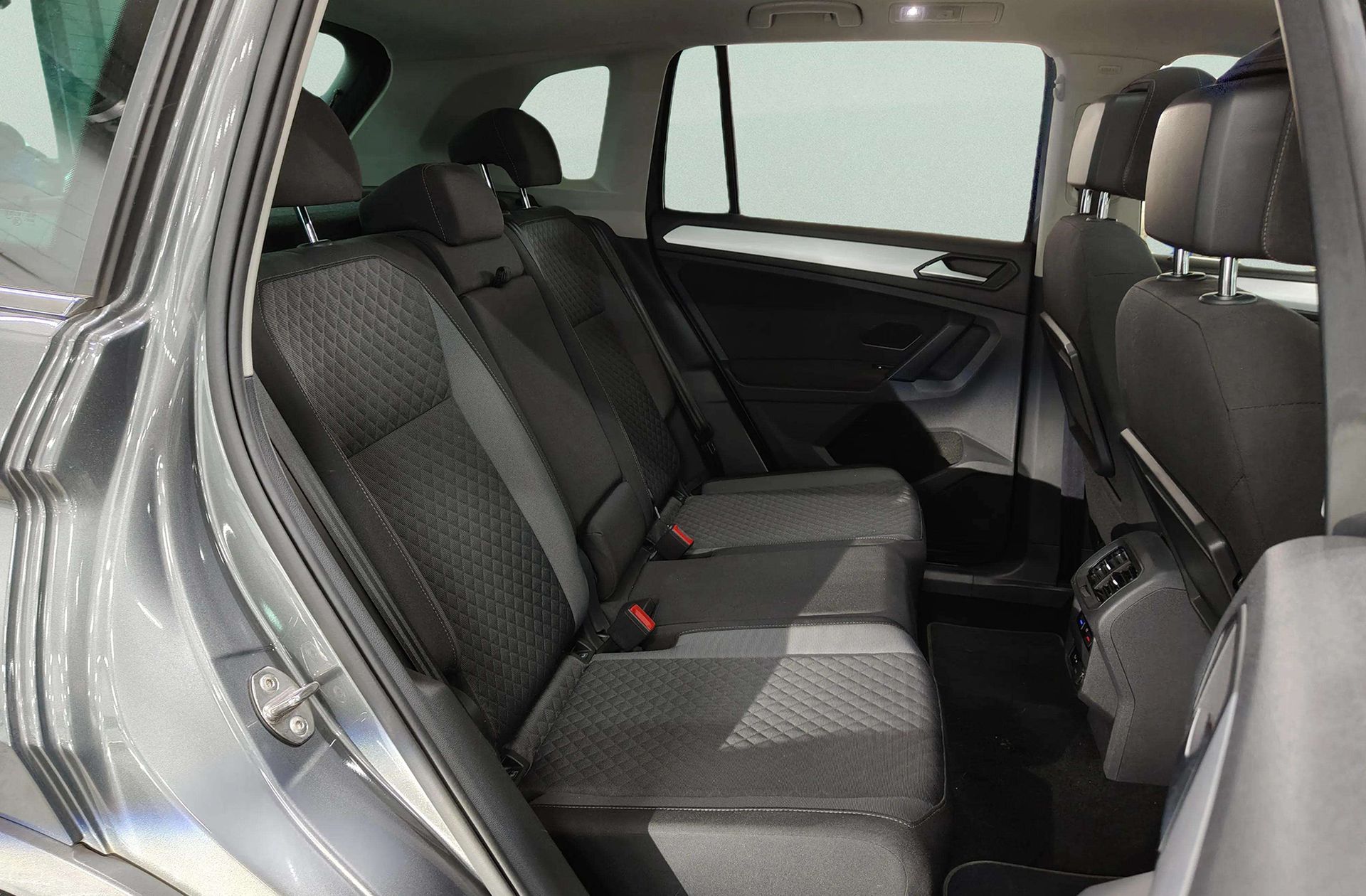 Volkswagen Tiguan Advance 1.5 TSI DSG Pack R-line - foto 21