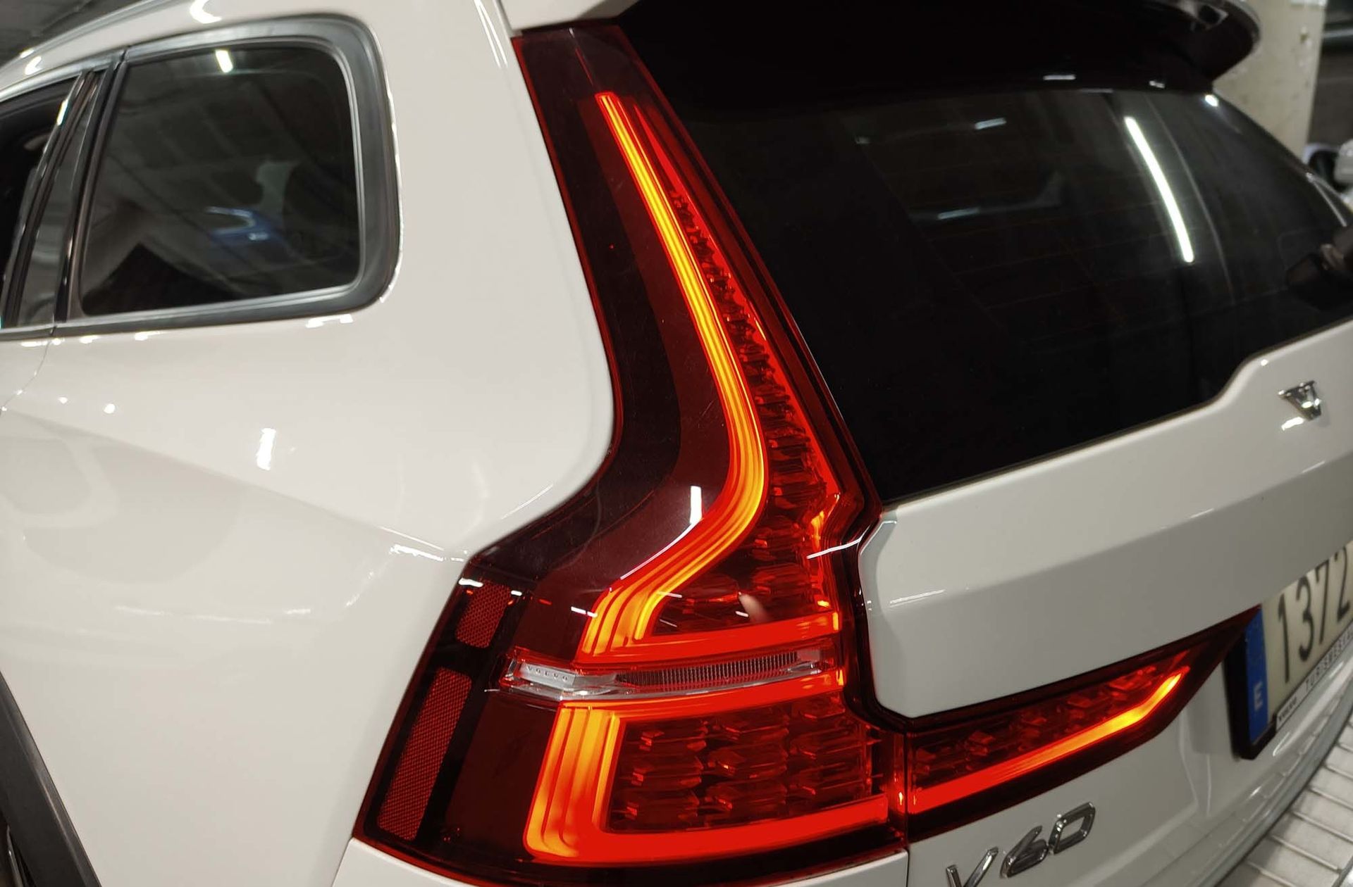 Volvo V60 D4 AWD - foto 18
