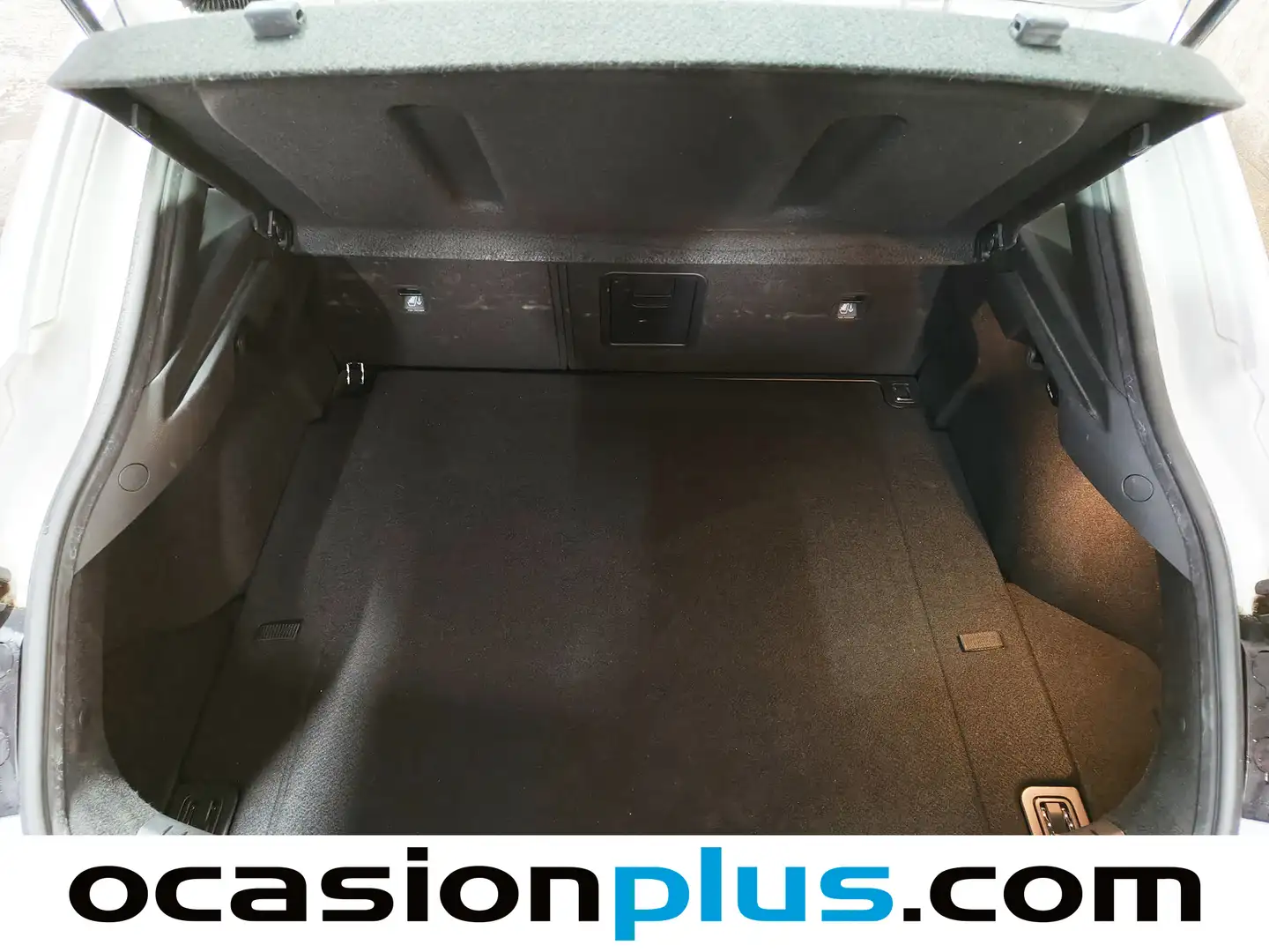 Foto Hyundai i30 Hyundai i30 Fastback 1.4 TGDI Style DCT (140 CV)