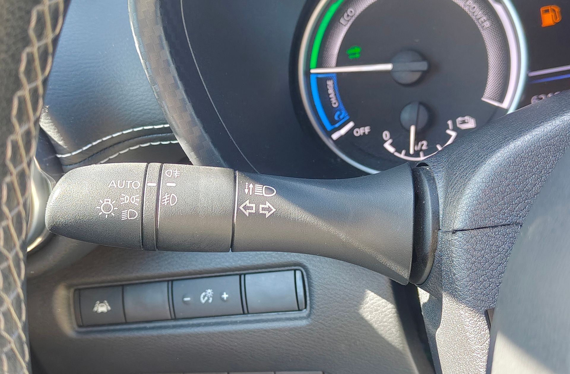 Nissan Juke 1.6 Hybrid N-Connecta - foto 25