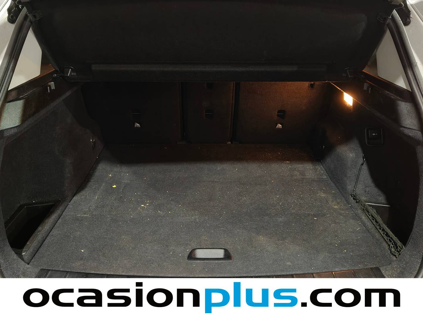 Fotos maletero BMW X1 BMW X1 sDrive18d (150 CV)