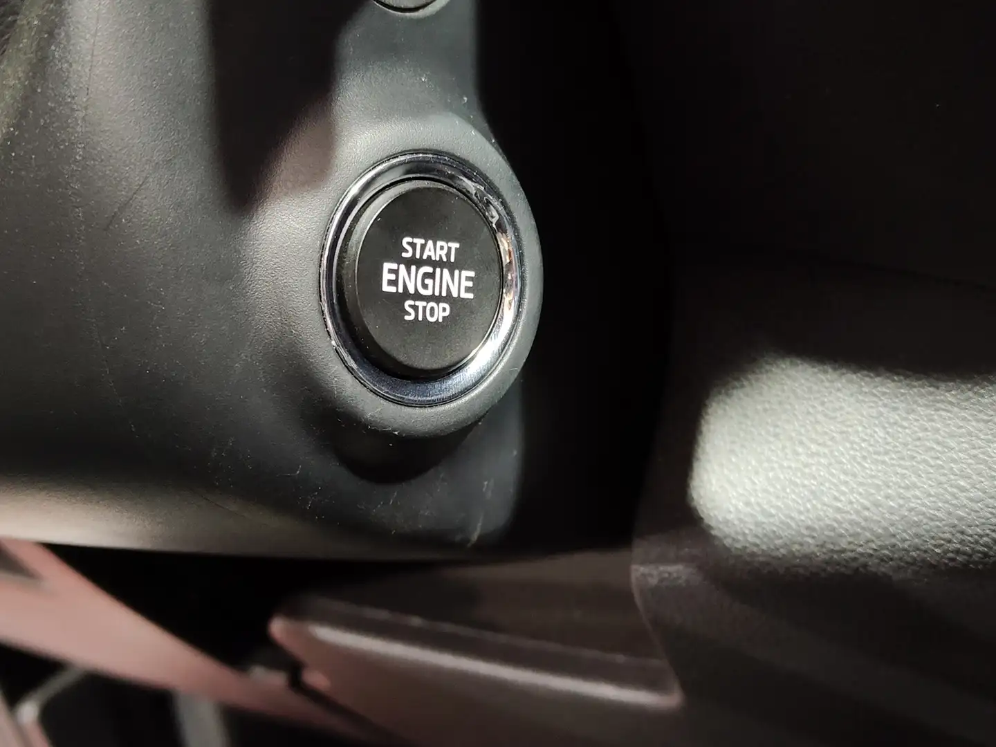 Foto Skoda Karoq Skoda Karoq 1.5 TSI ACT Sportline DSG (150 CV)