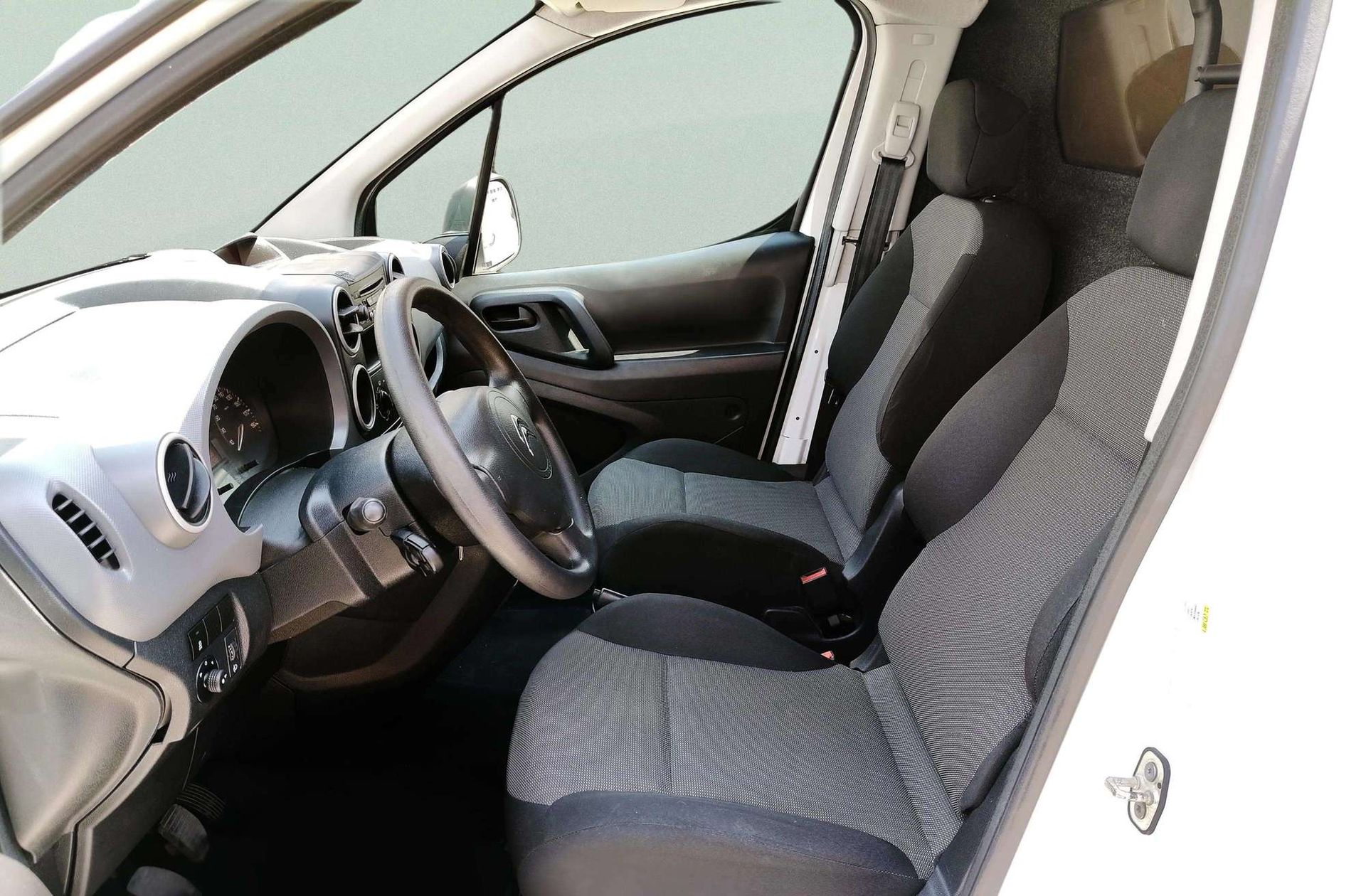 Citroën Berlingo Furgon BlueHDi - foto 8