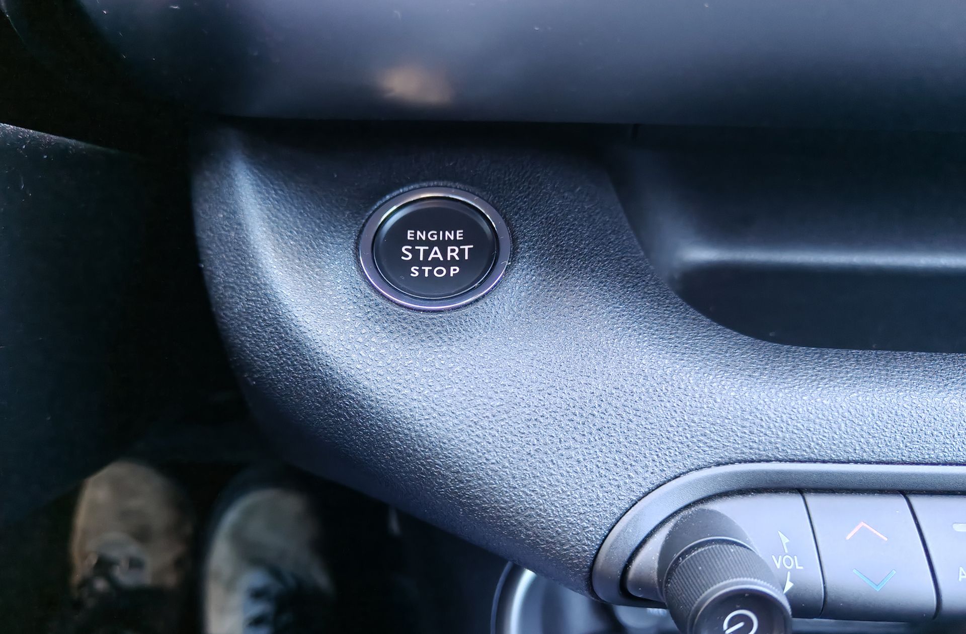 Jeep Avenger 1.2 G Summit - foto 35