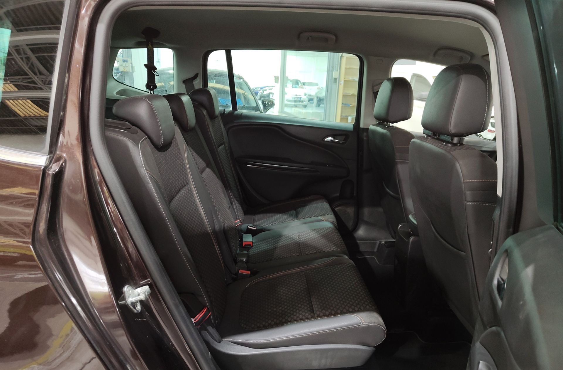 Opel Zafira 1.6 CDTi Excellence - foto 22