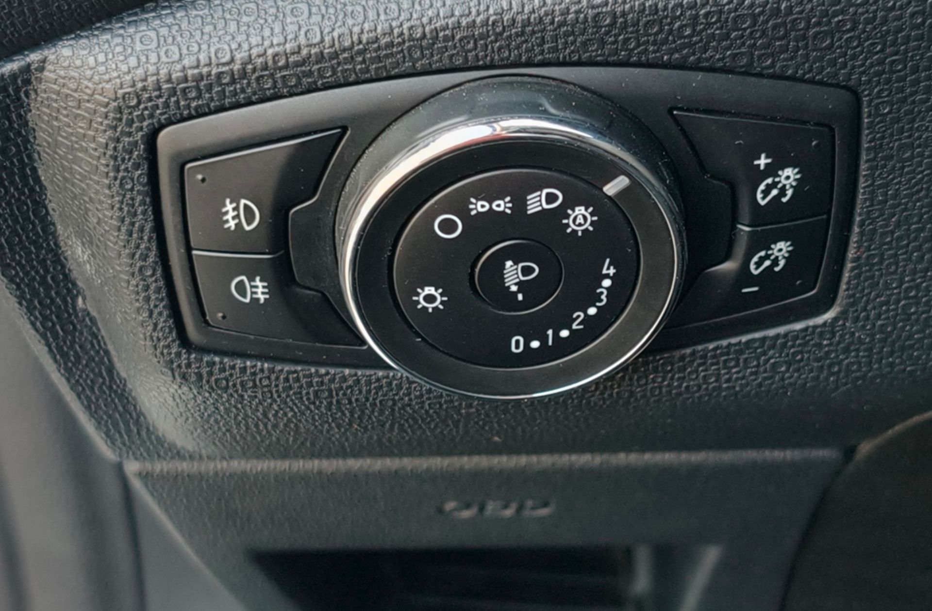 Ford EcoSport 1.0T EcoBoost ST Line - foto 23