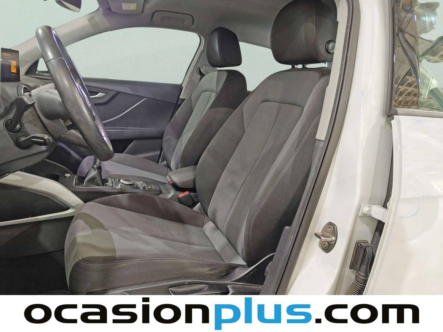 Foto asientos delanteros Audi Q2 Audi Q2 design 30 TFSI (116 CV)