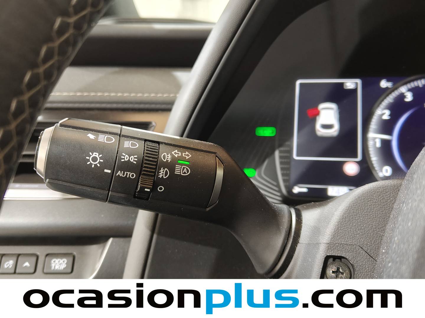 Foto Lexus UX Lexus UX 250h Business 2WD (184 CV)